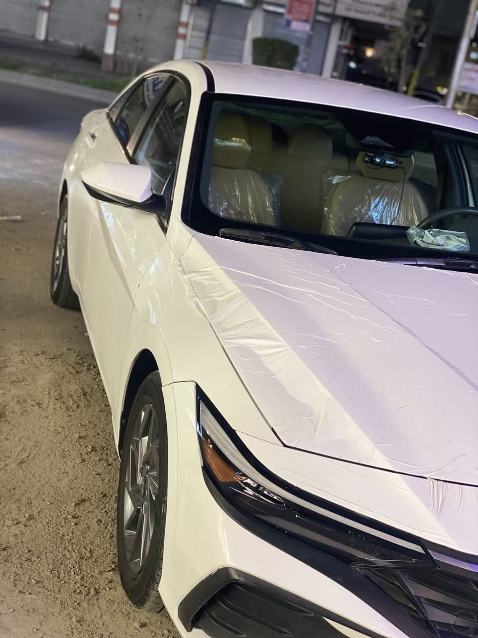 السلام عليكم النترا 2024 وارد أمريكي حادثهه موضح بلصور جاملغ خلفي والباب صبغ مباوك وياه بدون ضربة الباب ليبل واحد كلهه بدون تبديل بچم كبس 
مكينة 2000 دوش
بصمة تشغيل
بصمة أبواب 
يدات ترحيب
انارة داخليه دشبوول64 لون
رادار امامي
رادار خلفي
رادار جانبي
شاشة متصلة ديجتال وبعد باقي المواصفات
مدوشمة كشنات وارضية وسفاري
السياره جاهزة ومرقم جديد
مكاني حي الوحده قرب مجمع بسمايا
***********
السعر 173
