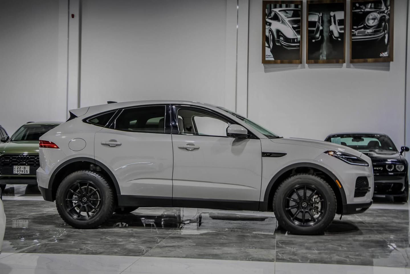 Jaguar E-pace 2023 
رقم اربیل 
ماشی ٤ الف
مکان سیارە اربیل 
سعر 275 ورقە
***********
*********** أربيل, العراق
