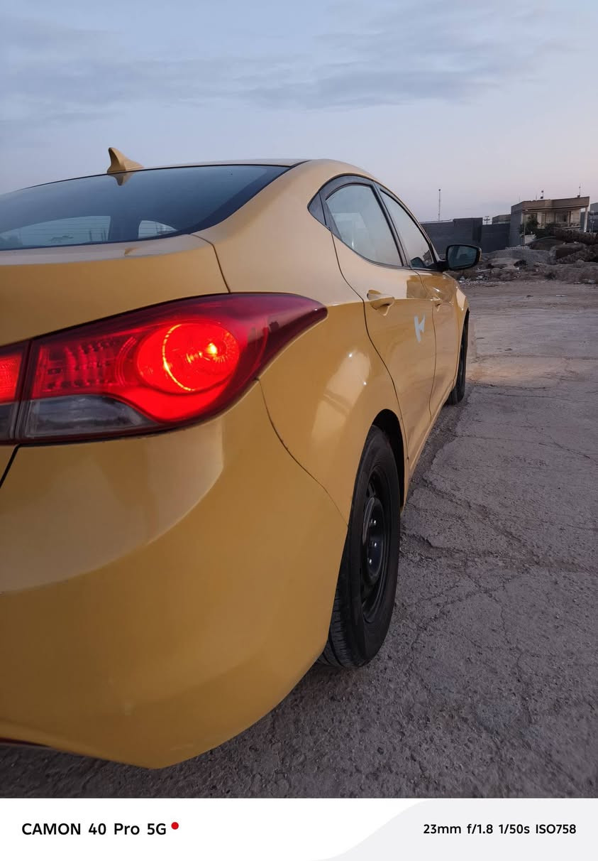 سلام عليكم النترا 2012 أمريكي بس بنيد والباقي ليبل واحد بدون دواخل جاهزه مكينه كير حداديه تبريد تخم تاير رقم بغداد بسمي هزه جديده ورقم جديد مصفره هيئه وغرامات مكاني كربلاء السعر 93 وبيها مجال ***********
