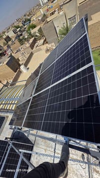 انفيرتر ٨kW • ١٤ لوح ٦١٥W • بطاريات ١٠/١٥/١٧٫٥/٢٥kWh