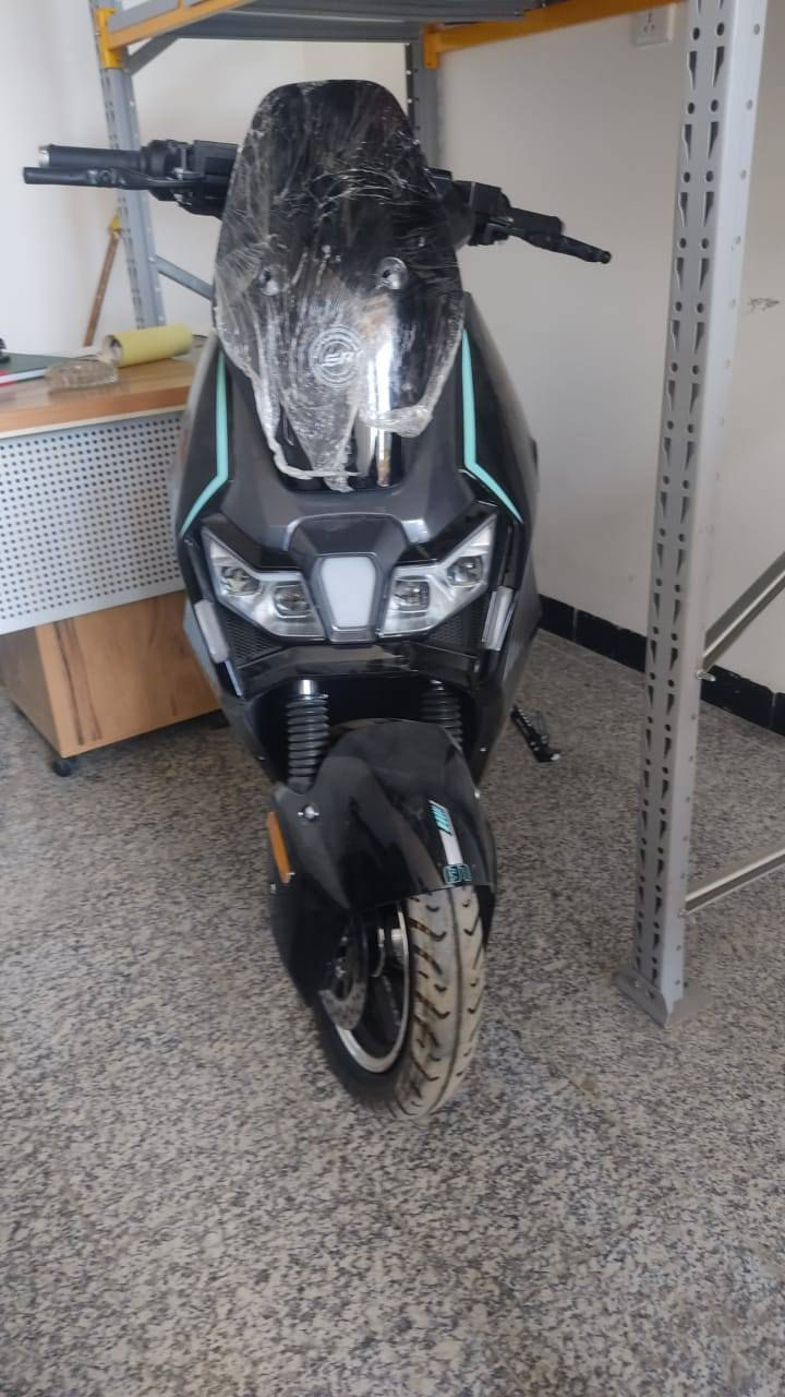 دراجه شحن 1B سكنس نظافتها 95% ست بطاريات ملف مالها نحاس ملفها 2000
بغداد الضباط قرب مدرسة زين القوس 
اتصال على صاحب هذه الصفحه او الرقم التالي 
***********
