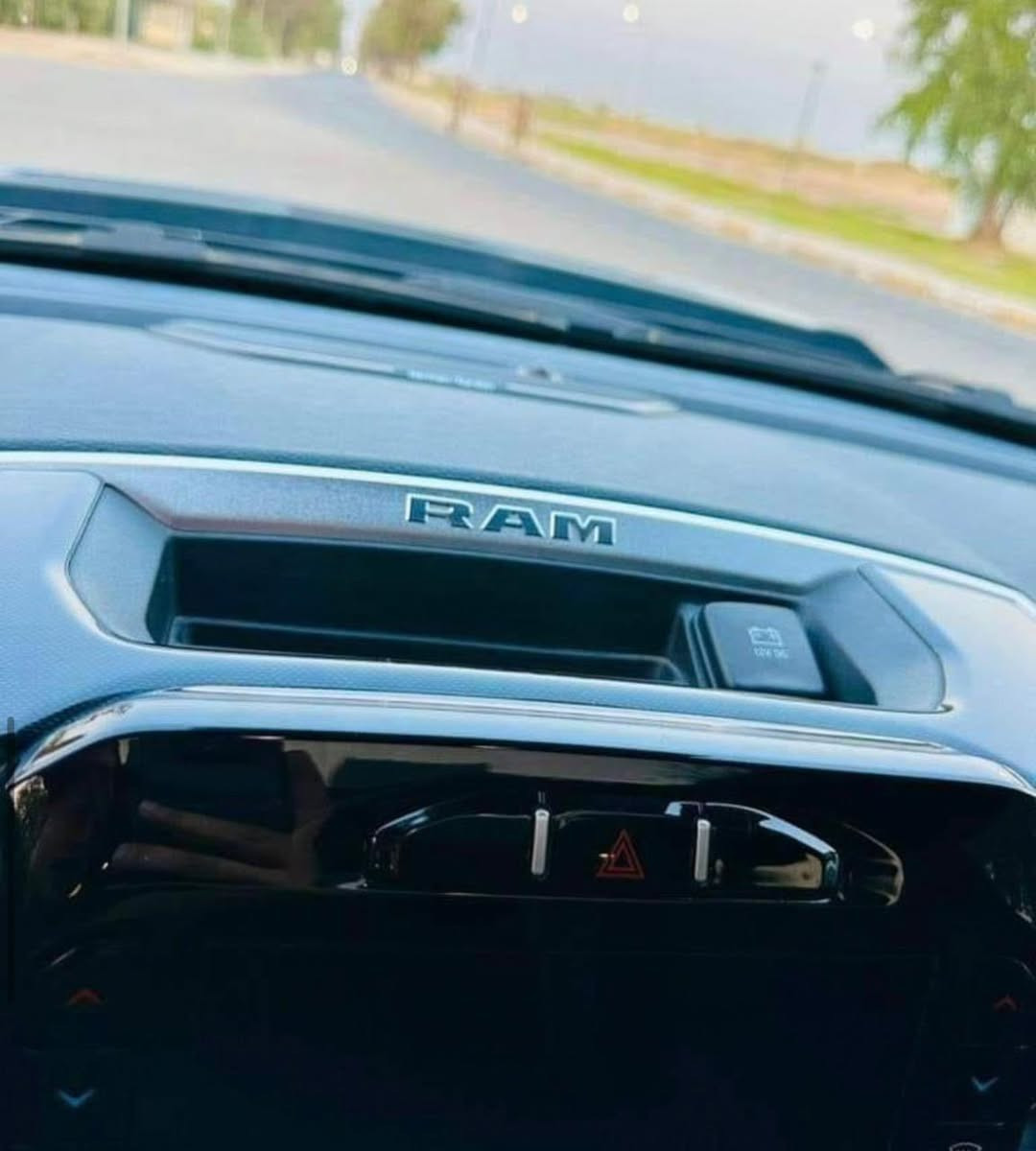 رام 2022 فئة لارامي
فووول مواصفات

دوس كهرباء

شاشه طويله

كشنات جلد تدفئة وتبريد

بانوراما

حساس امامي خلفي

توقف ذاتي 

منبه

بيها بارد شبر 

فول عالاخير 

السعر 400$

مراوس بلاندكروزر هم يمشي الحال

رقم اربيل استخدام شخصي

***********
