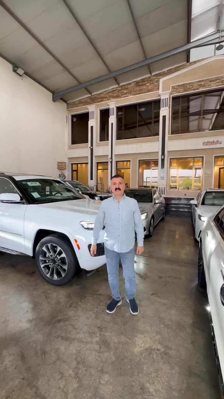 السلام عليكم زبائننا ومتابعينا الاعزاء جيب كراند شيروكي فئة الاوفر لاند (OVERLAND) (Two colors ) موديل 2024 تو كلر الجديدة كلياً 
ماشية ( 11 الف ) اعلا مواصفات خليجية وكالة هارلم 5 راكب محرك 3600 (6) سلندر ضمان 3 سنوات او 60 الف مكفولة كفالة عامة كما موضح أدناه :
المواصفات فول 1/1 
توقف ذاتي رادارات جانبية وخلفية ورادار امامي 5 كامرات مع كامرة ليلية ونظام المنطقة العمياء 
فور ويل درايف
جكات امامية وخلفية
تدفئة وتبريد الكشنات ستيرن تدفئة
وداخل جلد الاسود الملكي المرغوب بصمة وتشغيل عن بعد شاحن تلفون وبانوراما وحساسات داتا شو مقاعد امامية تدليك جنطة كهرباء اوتو وبقية المواصفات المعروفة : 
(1) مرقم بغداد الدولي الجديد
(2) الكبات والارضيات وعدة الاسعافات الاولية بعدهن ممستعملات مع باقي الملحقات 
(3) السيارة خاصعة للفحص والسونار من قبل مركز بدي كار يعني بيها تقرير شامل من ناحيه الصبغ والبارد والتبديل والكيلو متر والعقول والگير والمحرك وباقي التفاصيل 
(4) السيارة ام الضمان وخاضعة لشركة هارلم 
للاستفسار الاتصال
***********
***********
***********
رقم الادارة
***********
او زيارتنا بغداد معارض البياع معرض حيدر سيدار البياع الشارع الاول شارع الوكالات وتحياتنا للجميع .
