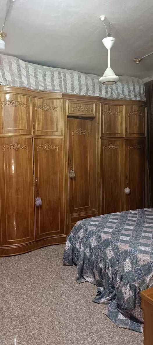 السلام عليكم غرفه اخشاب عراقي تزکام للبيع كلش نضيفه خمس بيبان بيها المكان كربلاء القلعه قرب مستشفى الكفيل السعر مليون واربع ميه استفسار الرقم  ‏‪***********‬‏
