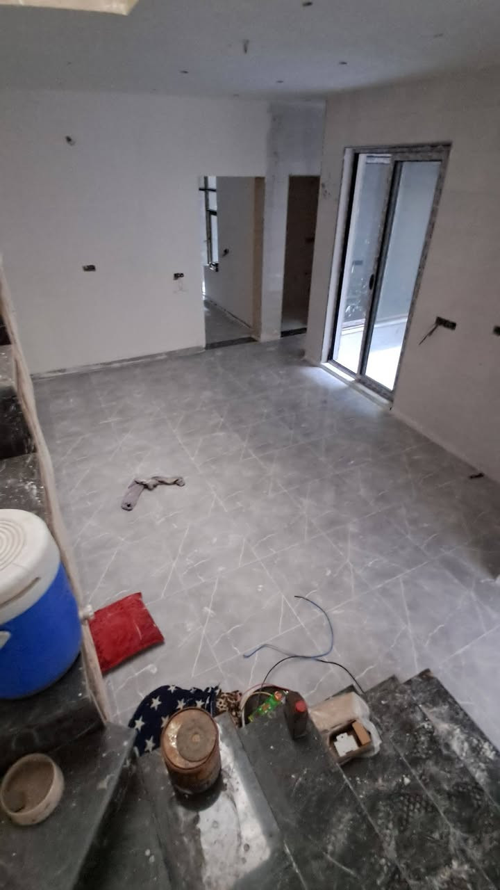 السلام عليكم خلفة سيراميك متفرغ حاليا جدران أرضية شغل درجى أولى رقم الهاتف*********** متواجد خاص
