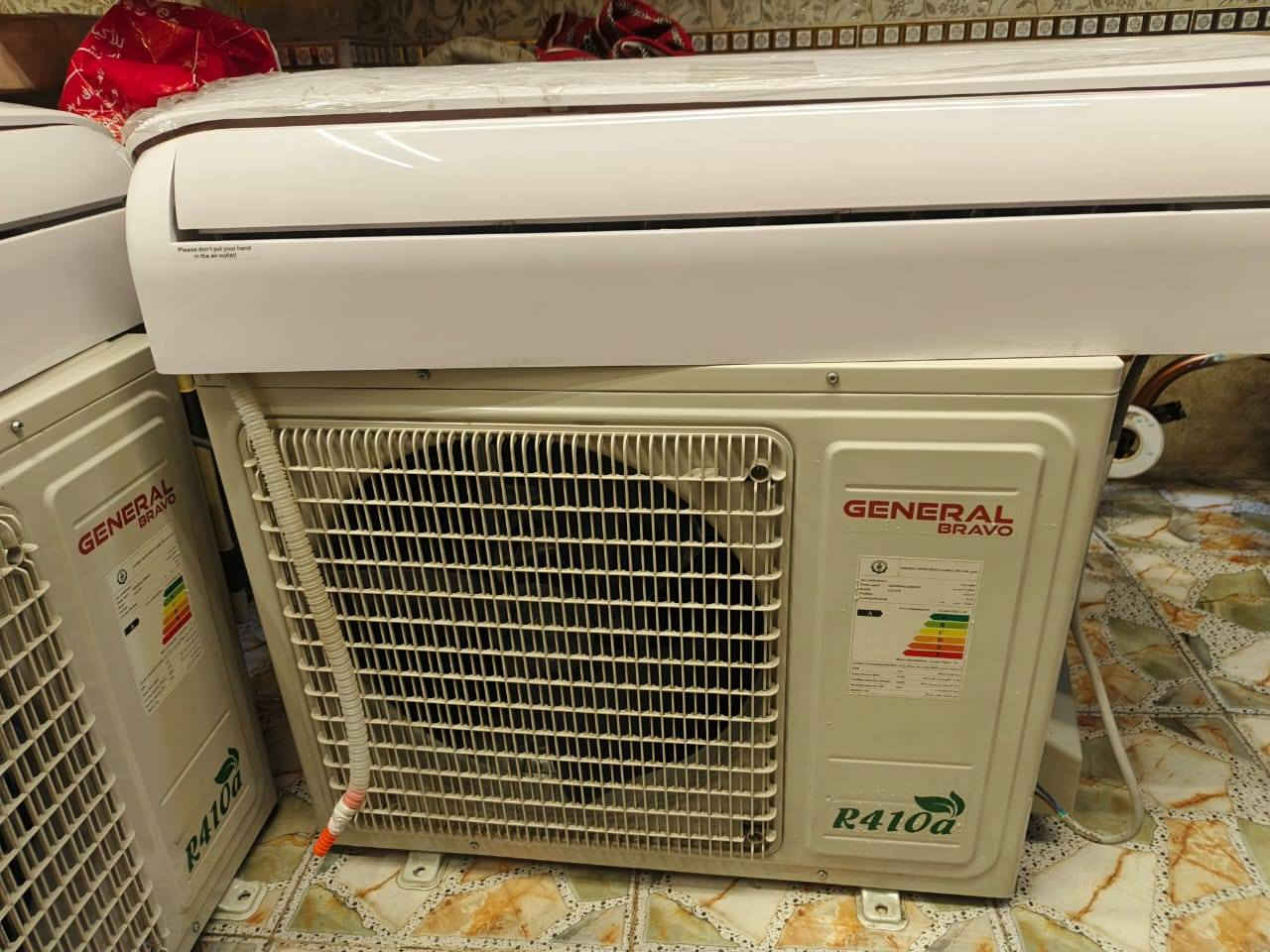 سبالت عدد ٢ جنرال جدد لوك مشتغلات شهرين فقط مع كامل اغراضهن الاصليه للبيع مكاني البياع ***********
