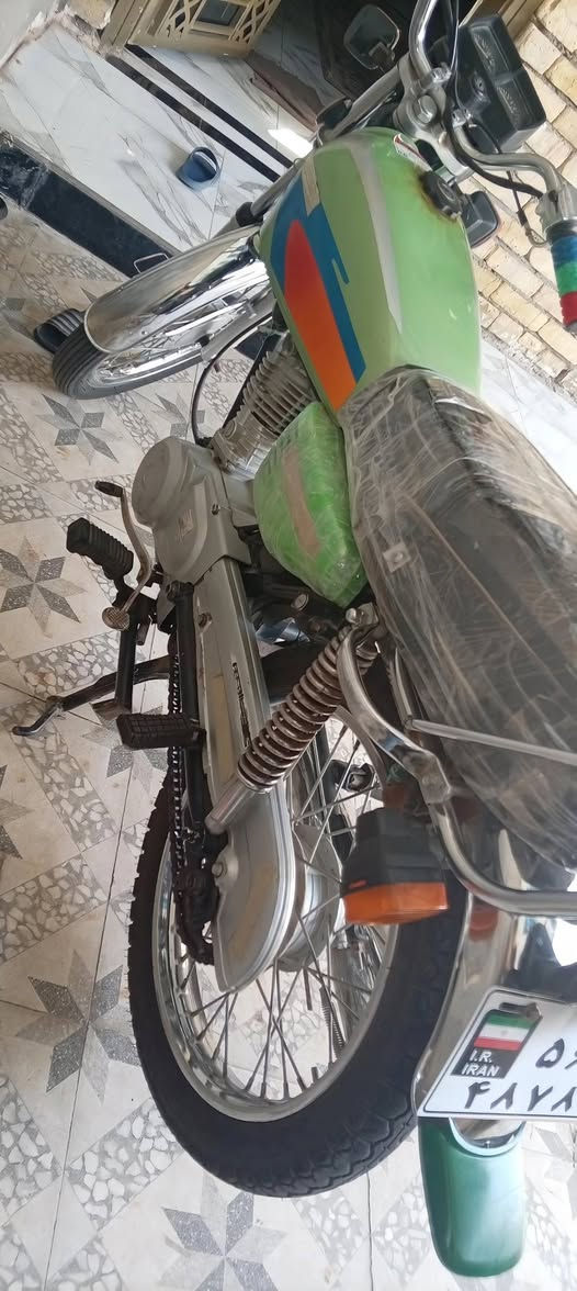 سلام عليكم
دراجة نامة امتياز باب اول للبيع موديل 20 اللون الأخضر المرغوب  اوراق اصولي اصولي عدد الأوراق (6) محركها مبدل فقط بستم مكفول سعرها 650 قفل من تبخير وتنقيص كهربائيات كلها شغاله الاستفسار أكثر اتصل ***********
