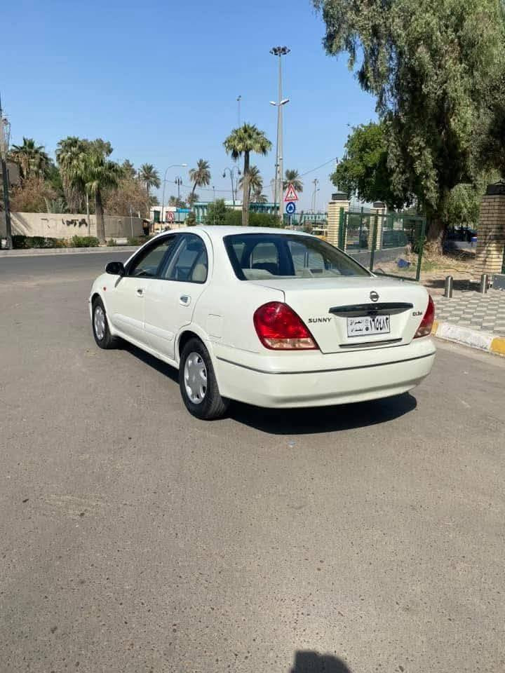 سني ٢٠٠٩ يباني اصل رقم بغداد بسمي سياره مكفوله من ضربه   وصبغ عدا داعاميات رايدها 80قفل ومعامله رقم على مشتري *********** مكاني بغداد الشعلة
