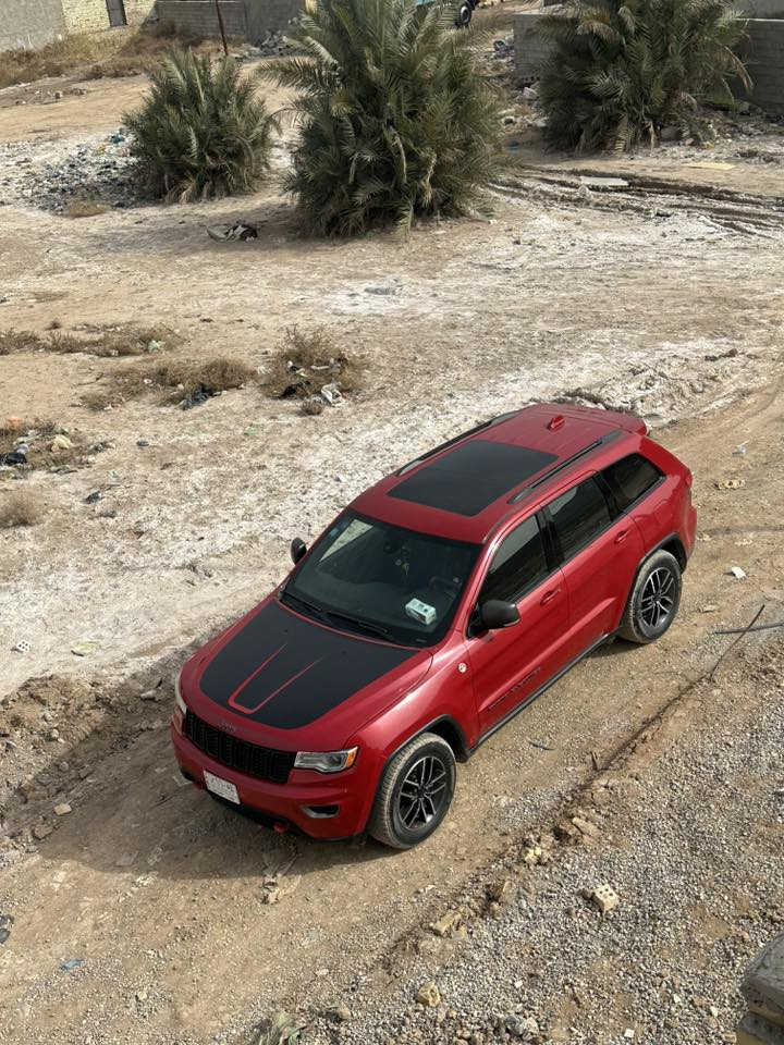 جيب موديل 2020
ترايل هوك جناية الجيب يعرفون هاي الفئة
فول مواصفات للاخير جكات 3 مراحل 
ما يحتاج اذكر مواصفات 
مكان السيارة بغداد ورقم بغداد باسمي
***********
