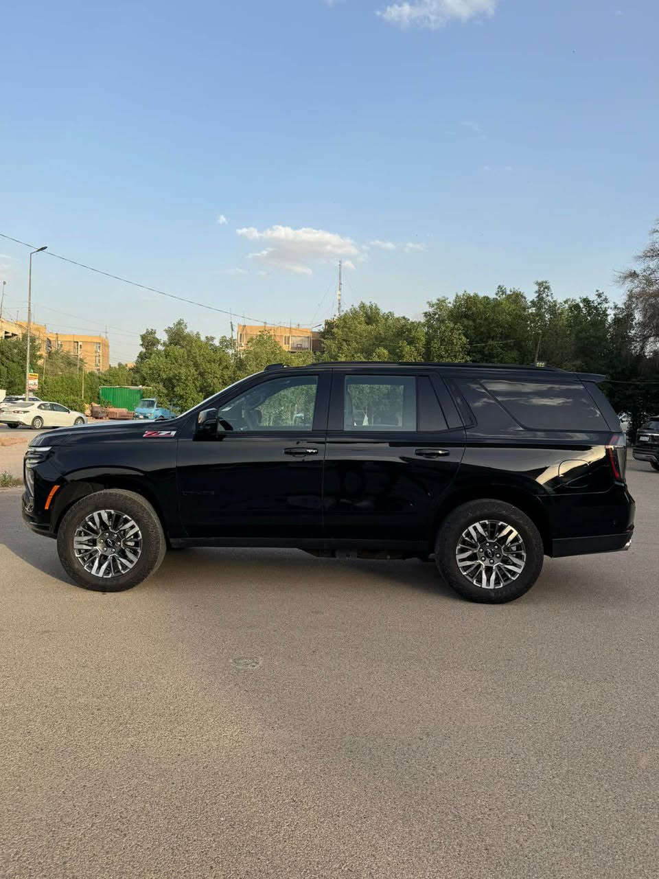 شوفرليت تاهو 2025 Z71 زيرو 
السياره دخول كتاب شهداء وكاله عامه باقيلها سنه ونص وتصير حره 

المواصفات فول للاخير
رادار امامي
خمس كامرات
بانوراما 
كشنات سياحي
7 راكب
محرك 5300
ماشيه : 7 الف ميل فقط زيروو ❗️
حادث السياره موضح بالصور
جاملغ مبدل وبنيد 

والاصليات موجودات تبدلن للجماليه 
للاستفسار
 ***********  متوفر واتساب
السعر 58000$ بغداد, العراق
