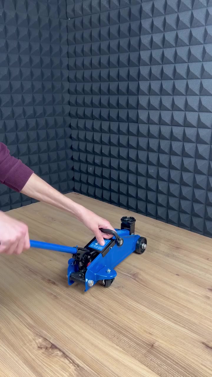 جك سيارة هيدروليكي بقوة 2 طن 💪

مثالي لتبديل التواير بسرعة وأمان

تصميم عربانة بعجلات لسهولة الحركة

ارتفاع يصل إلى 305 ملم

تحكم سلس في الرفع والتنزيل

مناسب للبيت والورشة

اختيار عملي لكل سائق 🚗

السعر 38الف مع التوصيل 🔥
للحجز والاستفسار المراسلة واتساب ***********
