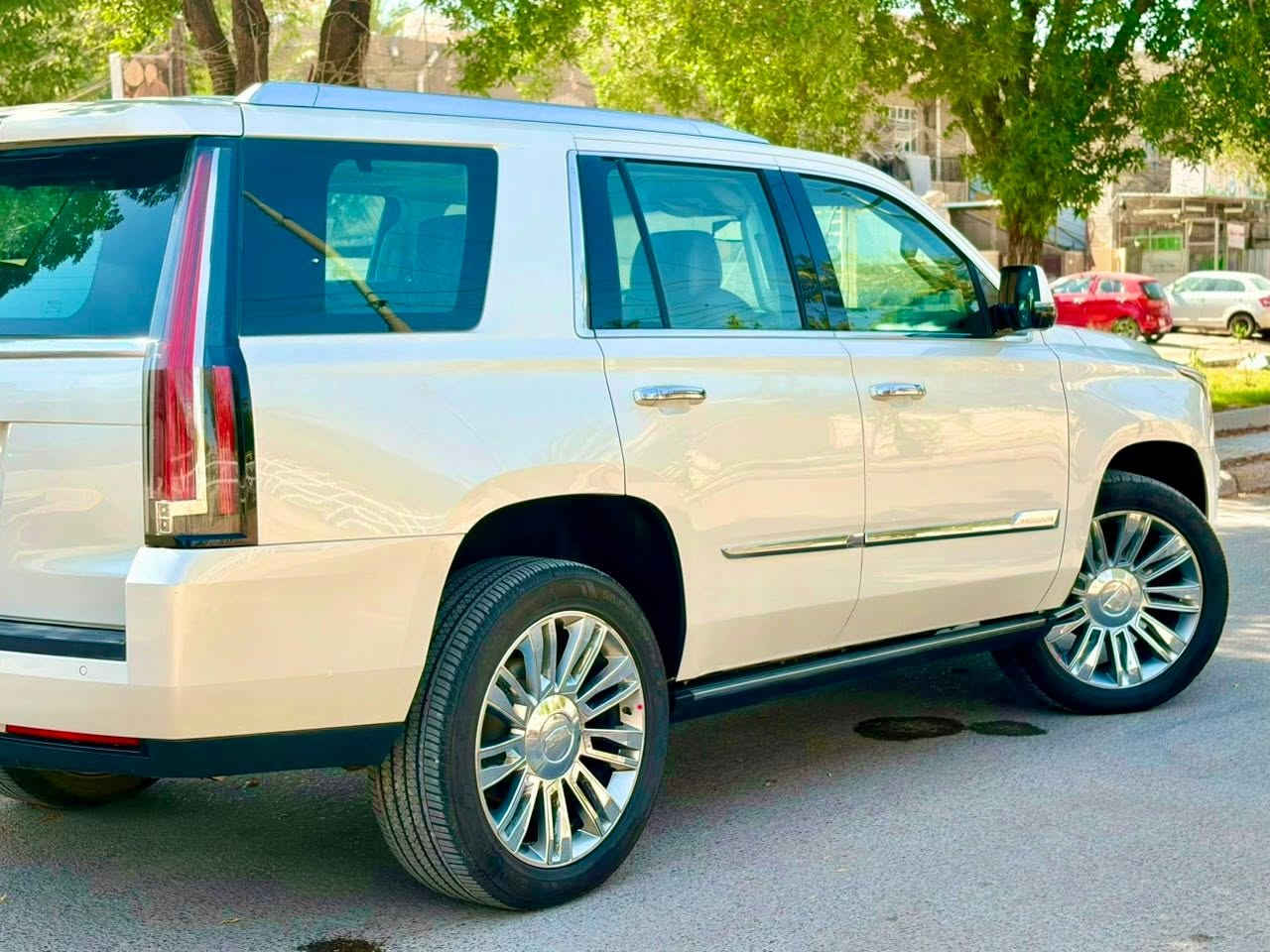 للبيع او مراوس
كاديلاك اسكليد 600 platinum VIP 2015 

‎كديلاك اسكاليد  بلاتينيوم  وكالة المنصور ضمان للبيع موديل 2015 رقم بغداد 

‎السياره اعلى فئه بالمواصفات  

‎الكشنات

‎كهرباء 

‎خزن 

‎تدليك مساج

‎كشنات جلد بيجي خليجي

‎تدفأه تبريد 

‎سماعات بالكشن 

‎حساس خلفي امامي 

‎رادار ٣٦٠ درجه 

‎اتو بارك 

‎داتا شو 

‎هاندبريك اوتو 

‎اوتو هولد 

‎خمس كامرات 

‎خمس بصمات 

‎شاشات خلفيه 

‎نفكيشن

‎جكات

‎لايت ليزري 

‎دوسات كهرباء 

‎سقف شامو 

‎سقف بانوراما 

‎ستيرن كهرباء وخزن وتدفأه 

‎شاحن وايرلس

‎ثلاجه 

‎المحرك ٨ سلندر حجم ٦٢٠٠ 

‎كير 8 نمر 

‎الجنطه كهرباء ماشيه 193 

‎سيارة حيل نظيفة كلشي عل بلاد لوك

السعر 350 ورقه

‎

مكان السياره بغداد

للتواصل ***********

