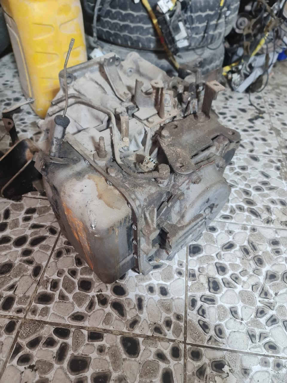 اخوان سلام عليكم كير توكسان ٢٠٠٩....٤ سلندر خليجي شرط الشغل قفله ٢٥٠ الف العبيدي شارع ٢٠ معمل الغاز ***********
