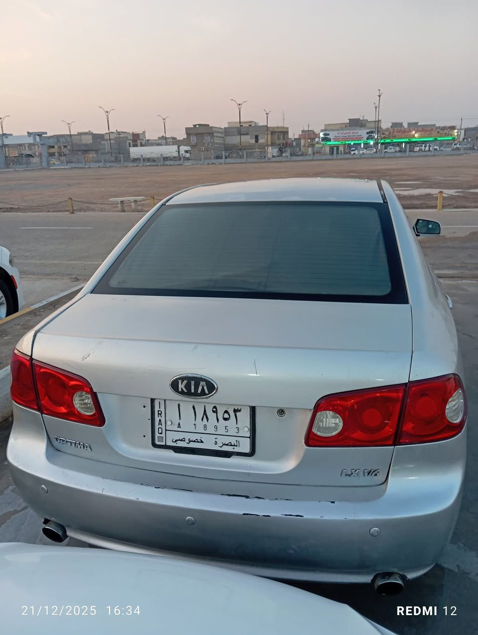 كيا اوبتيما خليجي 2008 مكفولة سعر 85 رقم بصرة سياره جديده وجاهزة من كلشي مابيهه اي نقص محرك وكير وحداده وتبريد شرط الفحص عنوان بصرة هاتف ***********
