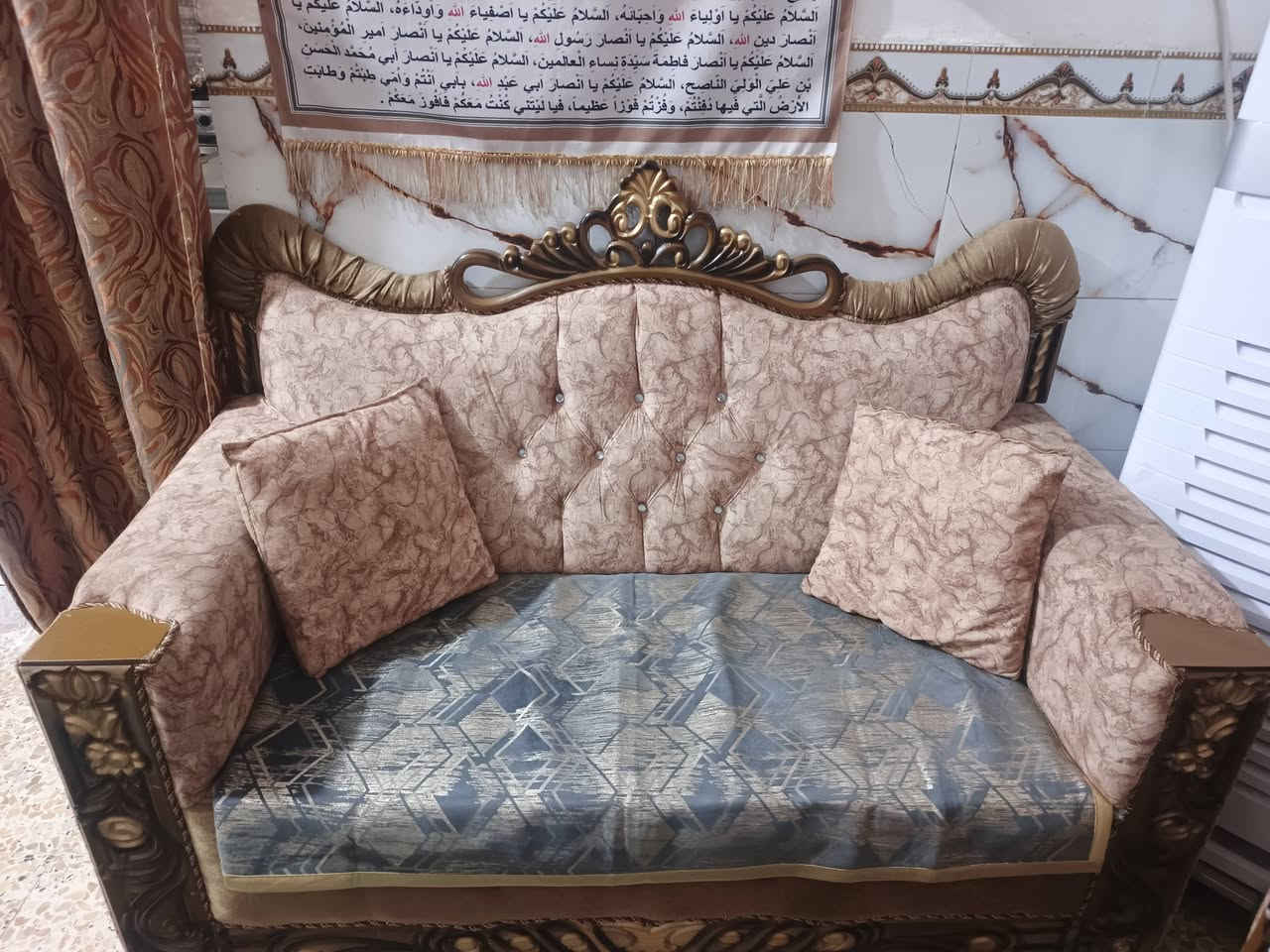 تخم عراقي للبيع يتكون من عشر مقاعد للبيع او المراوس بتخم اصغر


**إذا كنت صاحب هذا الإعلان وتريد حذفه لأي سبب، رجاءا أرسل رسالة إلى الدعم الفني**