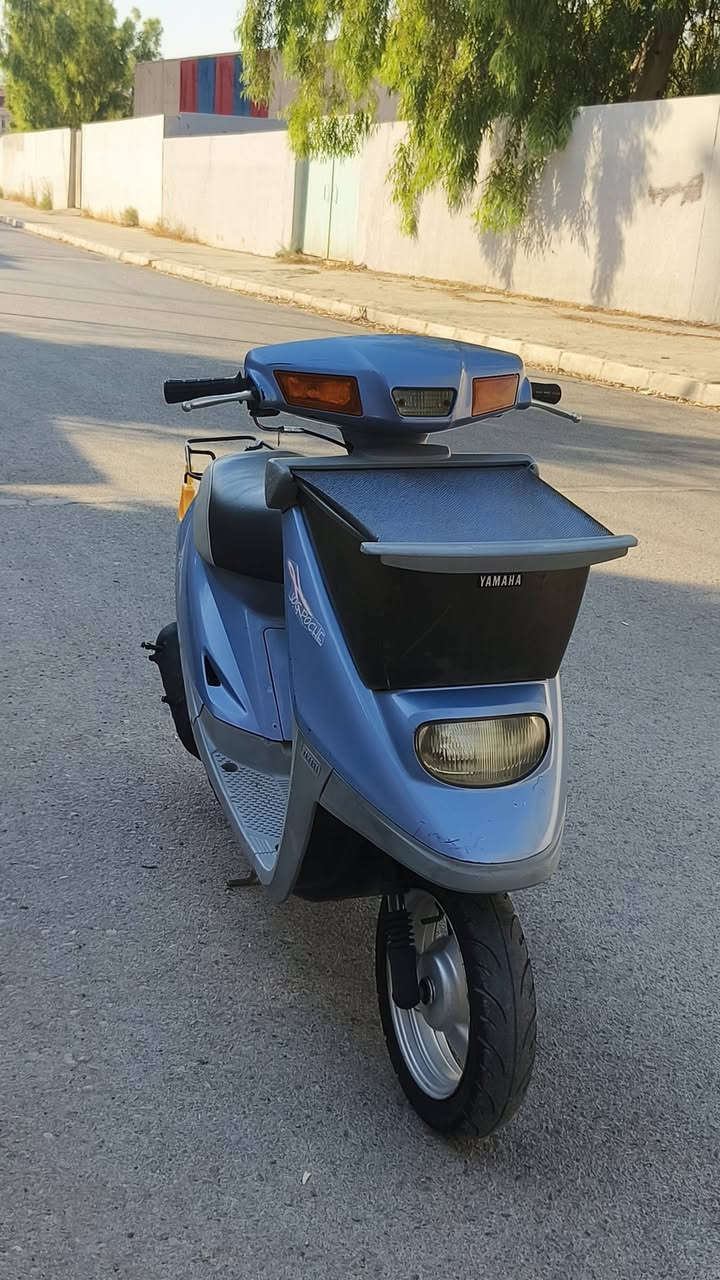 بزون نضيف حيل للبيع
محرك شرط لاصوت اكسن ولا چزه كلو بلادي 

...........تحريكه معدل فوول نگره سلف كلو شغال 

...........اي نقص مابيه كامل ومجهز مكاني حي الوحده

سعر 375..  ***********...***********..
