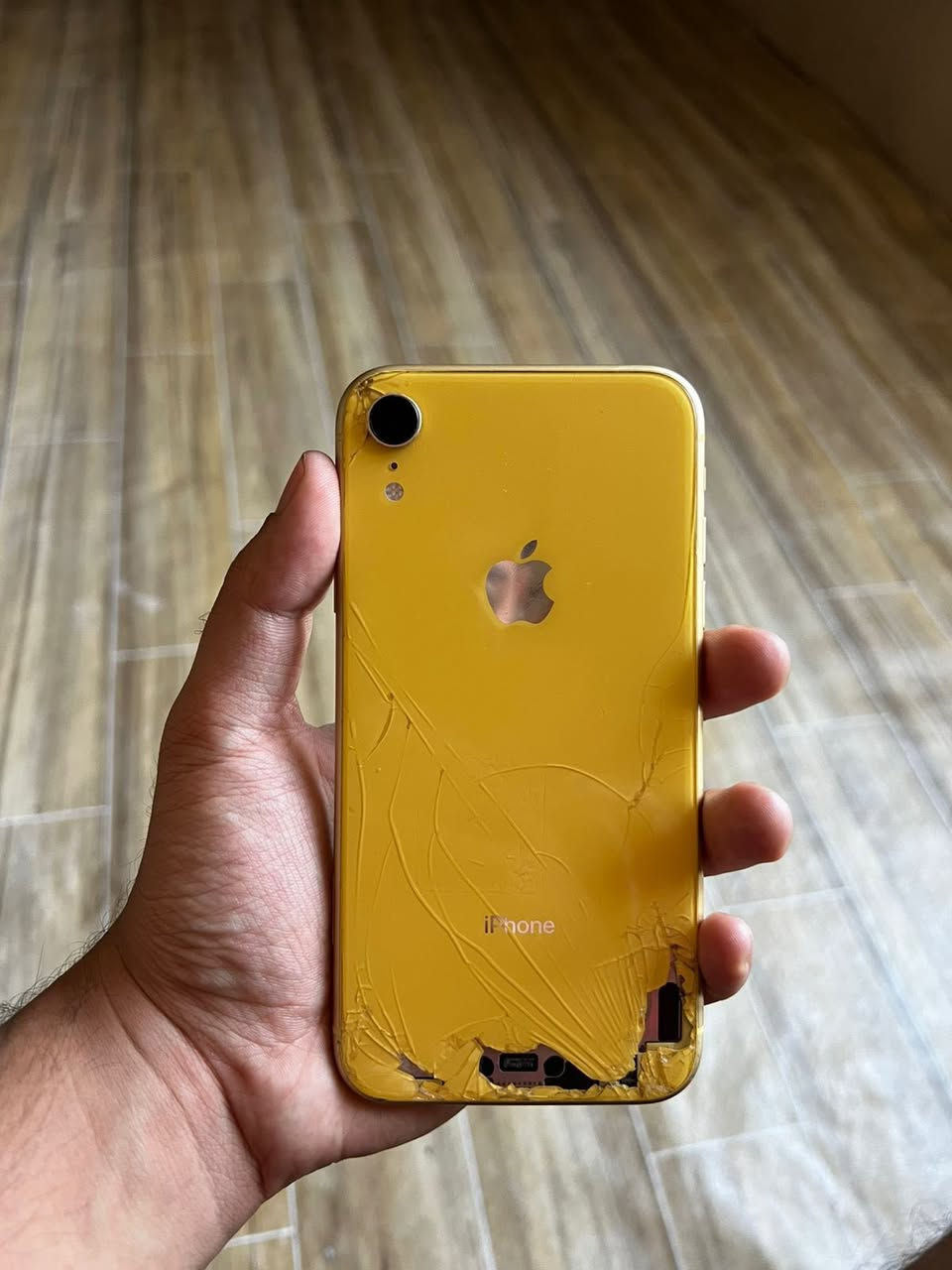 اكس آر كلشي ممبدل بيه بس فيس إيدي واكف وضهر مكسور
شرط شاشه حته شخط مابيها لوك 
امريكي ذاكرة 64 
للبيع بغداد 
سعر 125 ألف 

بطارية 77 بلادية


**إذا كنت صاحب هذا الإعلان وتريد حذفه لأي سبب، رجاءا أرسل رسالة إلى الدعم الفني**