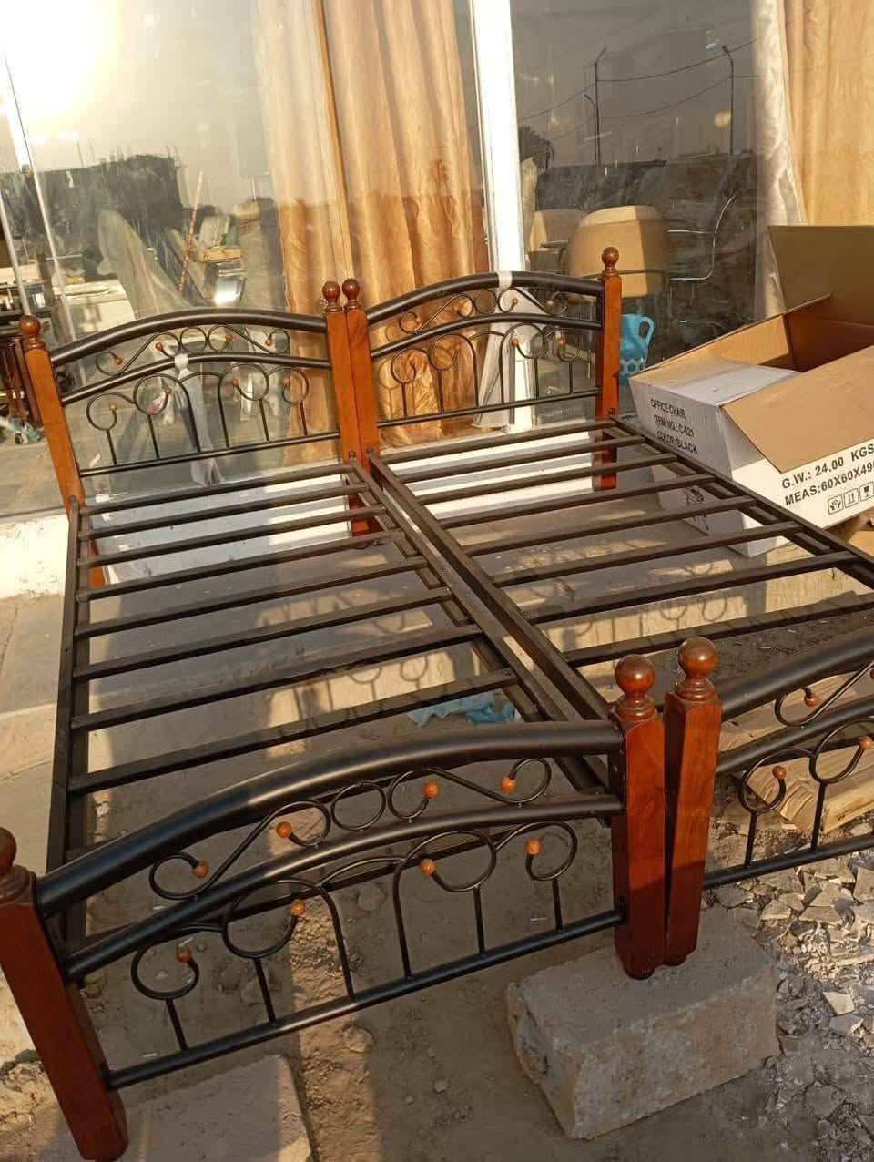 🛏️ سرير ماليزي نفر ✨ سرير خشب متين
📞 للتواصل والاستفسار:
***********
***********
