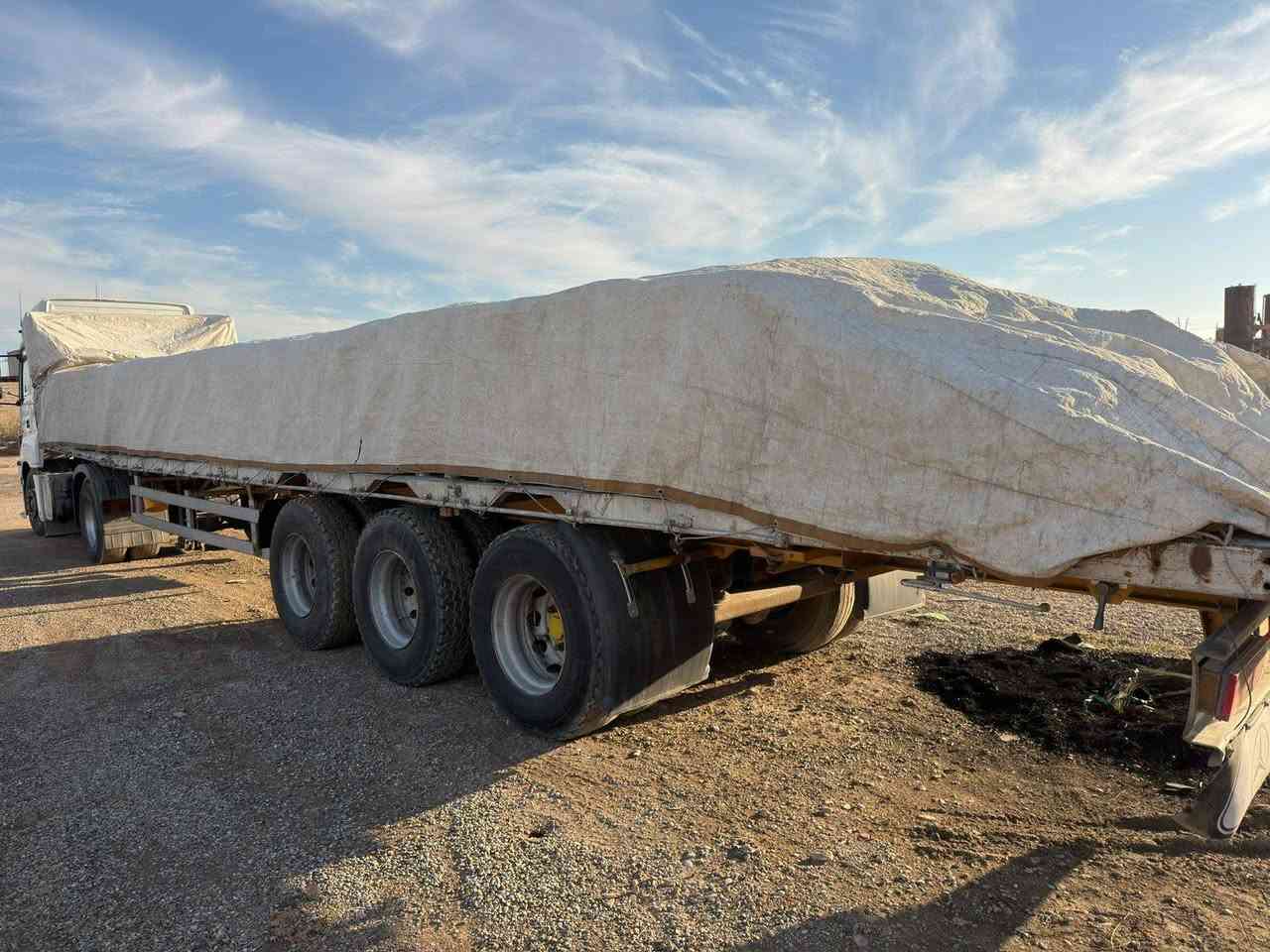 اكسور ٢٠٠٦ حجم ٤٣ ريتايدر كير عادي سنويه جديد لحد ٢٠٢٧  السعر ٢٩٠  الاتصال على الرقم ***********
