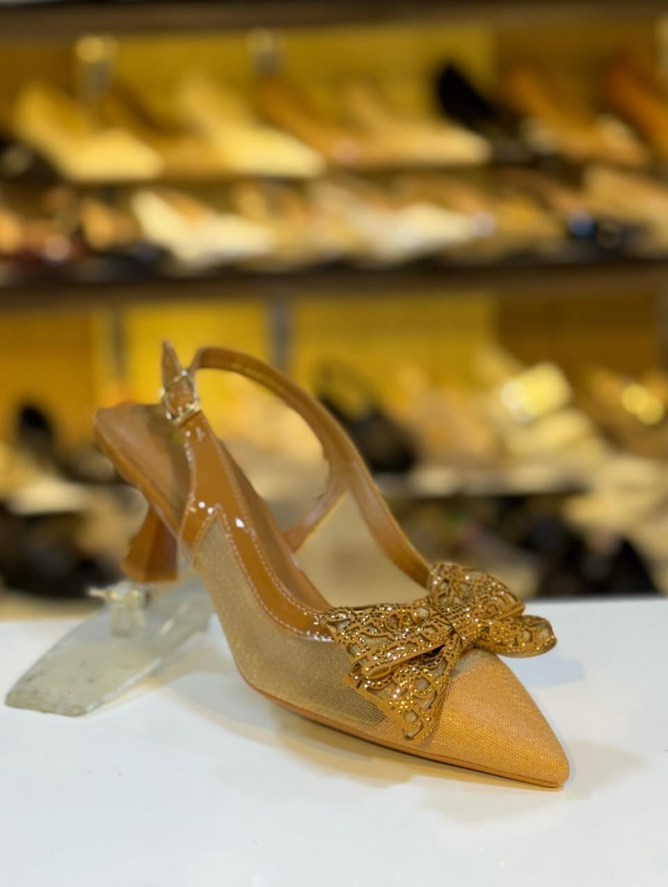 السلطانه للأحذيه النسائيه
.
.حذاء كعب  ❤️ 

ارتفاع 5 سانتيم

.قياسات من 37-41
العنوان : المسيب شارع البلديه 
خلف صيدليه اللؤلؤة 

علمًا يوجد خدمه توصيل 🛵


**إذا كنت صاحب هذا الإعلان وتريد حذفه لأي سبب، رجاءا أرسل رسالة إلى الدعم الفني**