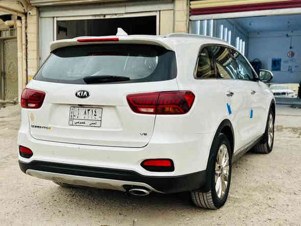 السلام عليكم سورنتو 2019 كفاله ماعدا رشه بسيطه بل بنيد  مكينه كير حداديه تبريد كله شرط رقم مثنى تحويل ثاني يوم سعر السياره 228$ وبيها مجال بسيط جدا لاستفسار *********** ❤️
