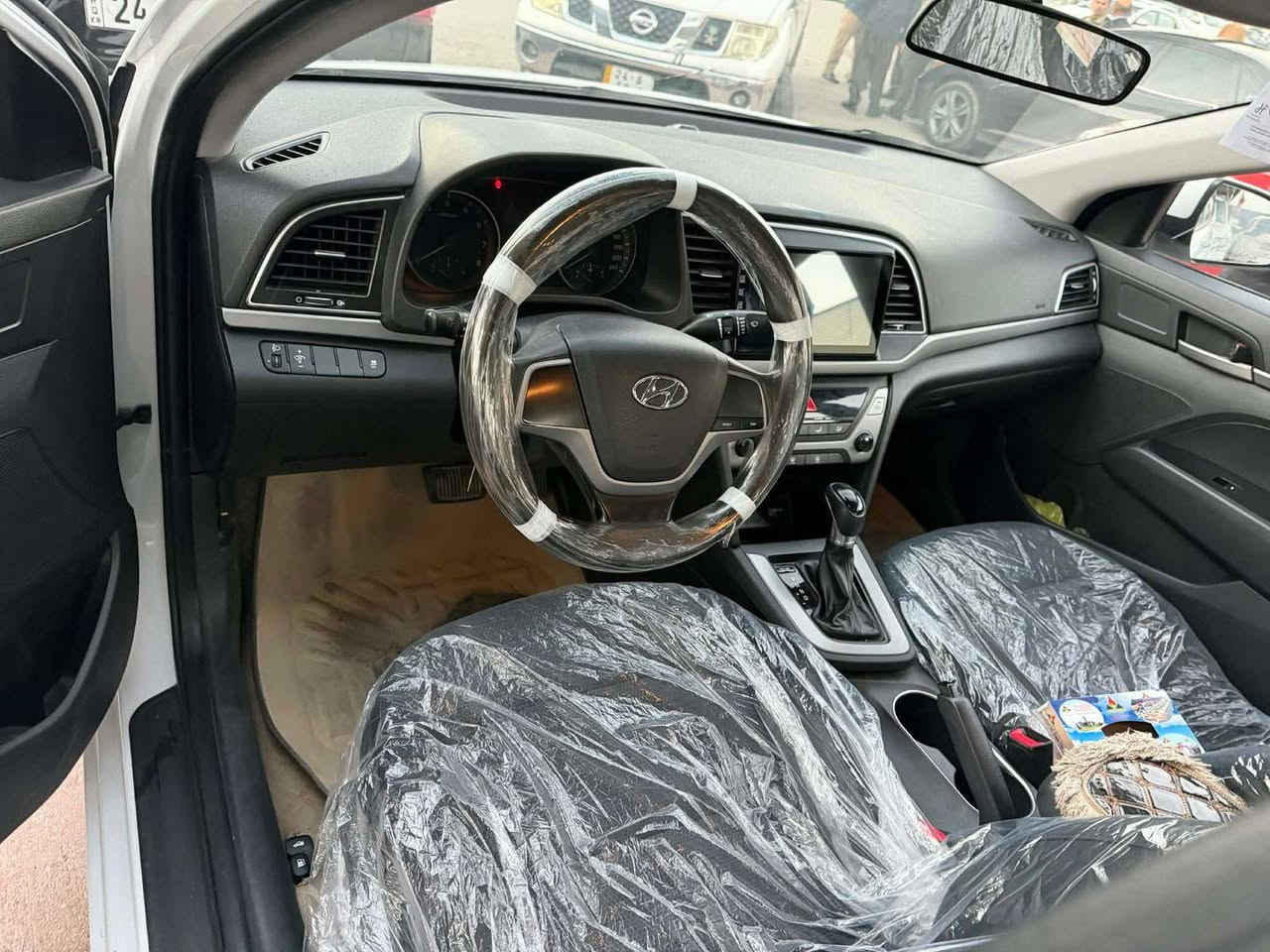 سوناتا موديل 2018 گئر ومكينه شه رت بي دعم صبغه سياره خليجيه مه كينه 16 يه سياره كه له ك باقشه سعر 136 مجال ره قم *********** زاخو, دهوك
