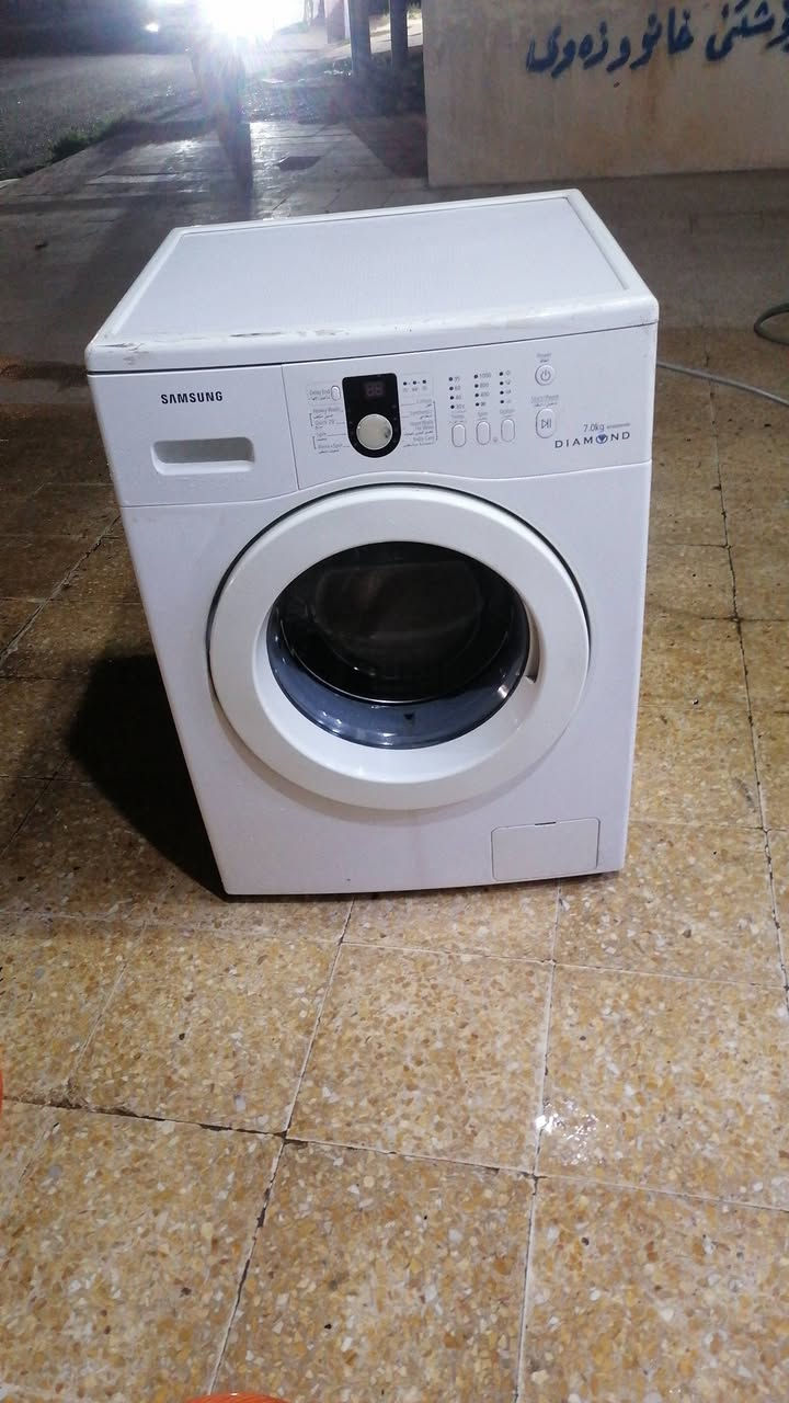 للبيع ٧ كيلو سامسونج مامصلحه اخت الجديد
*********** واتس اب
