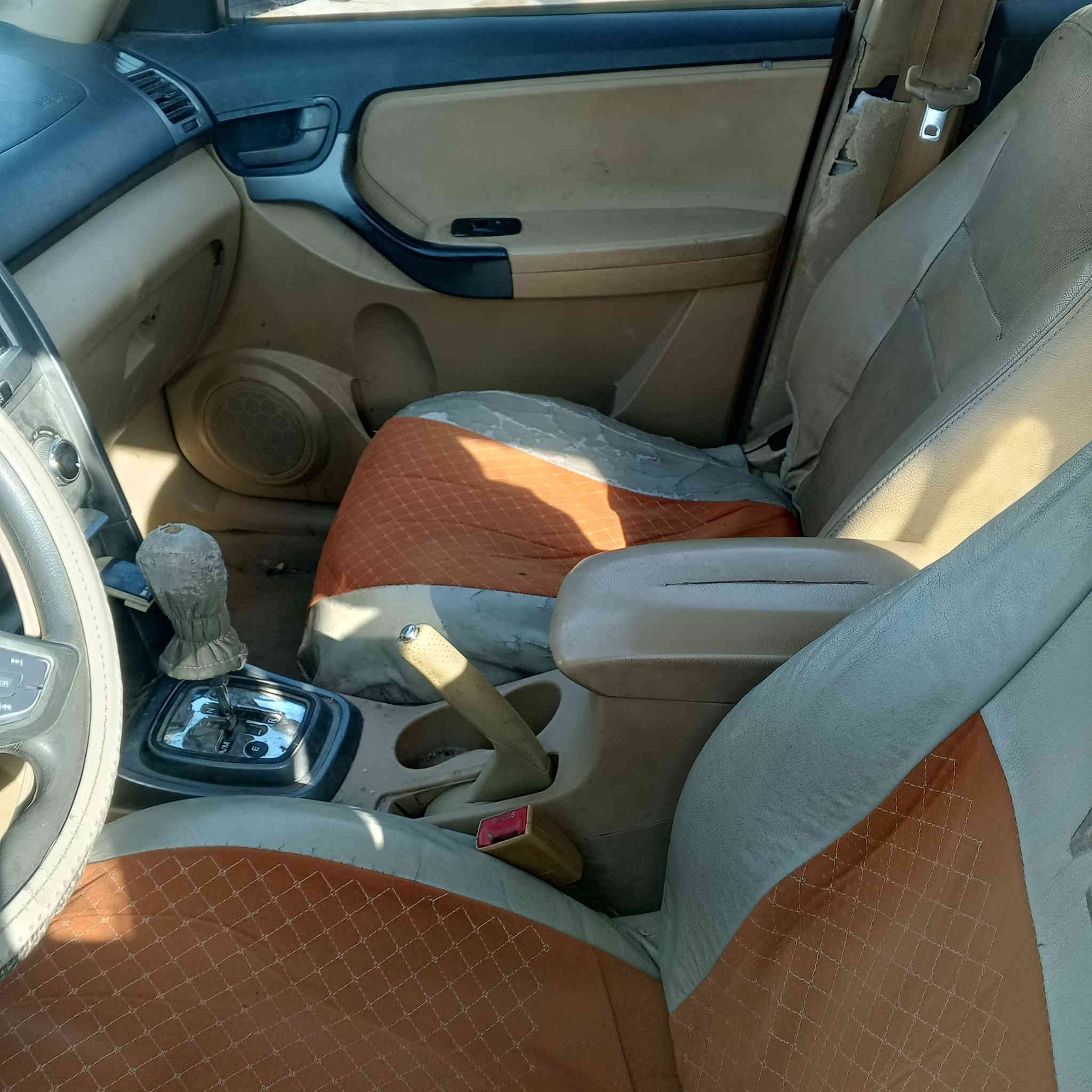 للبيع شيري تيجو 2013 وضع الشركة سنويه عضم عاج السعر 55وبيها مجال ***********
