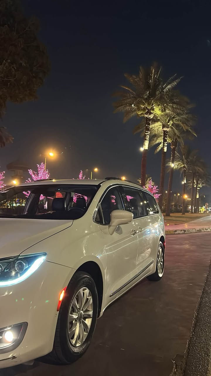 السلام عليكم كلايسلر باسفكا للبيع
كرايسلر باسفيكا موديل 2018 ابيض بغداد كامل مواصفات
حادث موضح بالصور 
الرقم : بغداد ... بدون ايرباك 
رقم الشاصي : 2C4RC1BG0JR170994
- محرك 6 سلندر 3600
- ويل كب حجم 17
- كار بلي
- بصمة للأبواب الاربعة مع بصمة للجنطة
- حساسات خلفية اصل
- كاميرا خلفية اصل دوارة مع الستيرن
- حساسات الاجتياز الجانبية
- كشافات دعامية اصل
- بصمة تشغيل وتشغيل عن بعد
- قبق الجنطة  شفط
- ابواب جانبية كهربائية الحركة متعددة الفتح والغلق
- كشنات جلد اسود
- -تحكم كهربائي متكامل لمقعد السائق
- تحكم ستيرن جهتين مع مجموعة ايعازات
- شاشة دشبول كبيرة تحتوي مجموعة من الايعازات
- السيارة 7 راكب مع 3 قطع تبريد
- رادار جانبي 
- توقف ذاتي عند الرجوع .
-نضام صدمه
.....4كاميرات
  السعر 185$ وبيها مجال 
مكان السيارة بغداد/الكرخ
للاستفسار الاتصال على الرقم 
***********
***********
