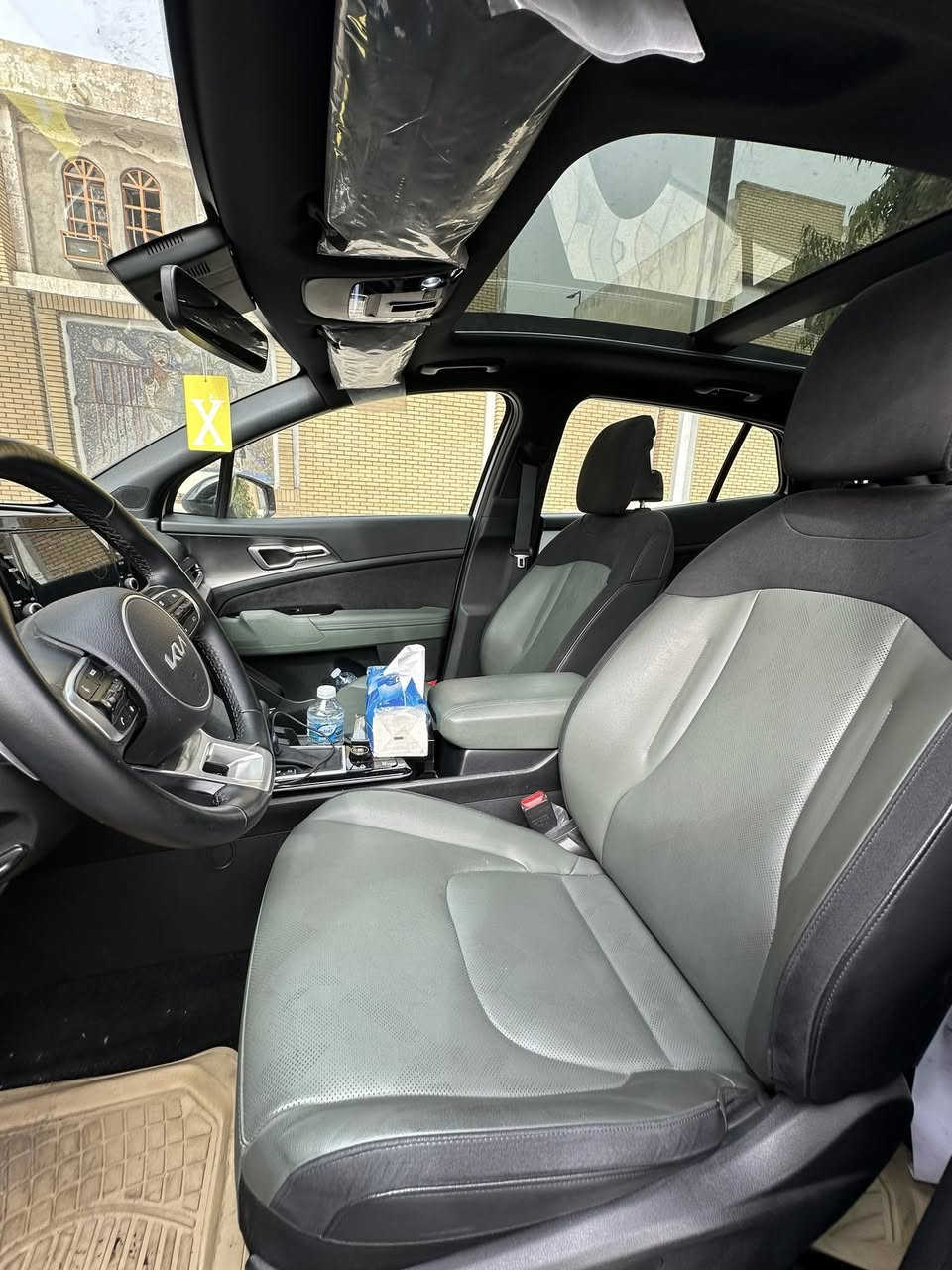 السلام عليكم 
سبورتج موديل  2024  خليجي فول مواصفات 1/1 (مواصفات الجيتي لاين ) 
ماشية 5000 كم فقط 
المواصفات : 
محرك 2000 دوش 
داخل زيتوني 
تشغيل عن بعد 
هاند بريك بصمة 
كشنات كهرباء
صندوق  كهرباء
نقطة عمياء 
حساسات امامي خلفي 
شاحن وايرليس 
شفتات ستيرن 
ثلاث انظمة قيادة 
مكاني بغداد _ الوزيرية 
***********
