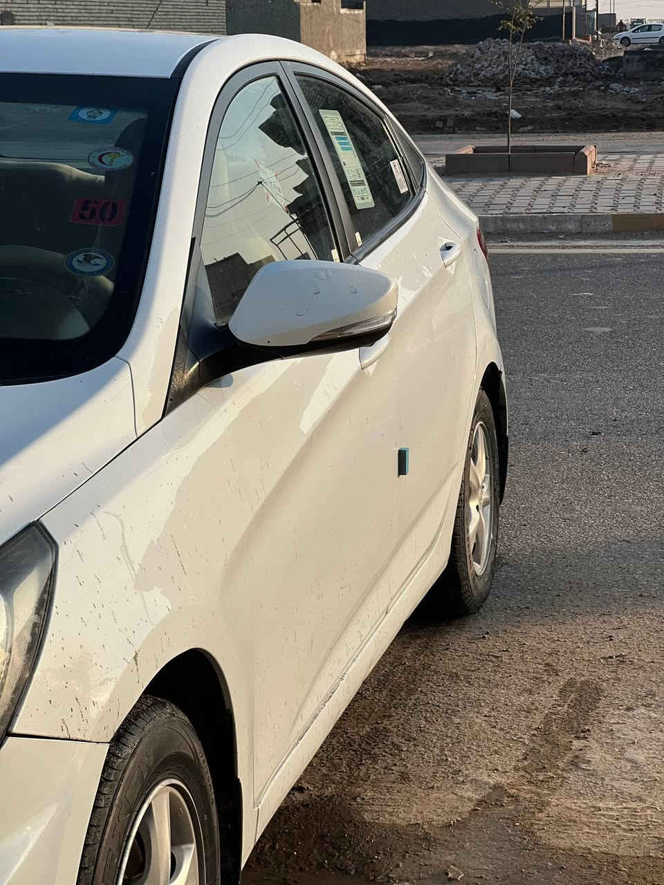 للبيع سياره اكسنت 15 خليجي بيه بطش بالجاملغ والباب وحالوب بالقماره مكينه 16000دوش مكينه وكير خير من الله مكان السياره بغداد الحسينيه مال رشديه 
اللاستفسار ***********
