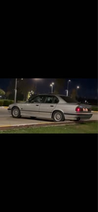 بي ام دبليو ٥٢٥ • موديل ٩١ • توماتيك