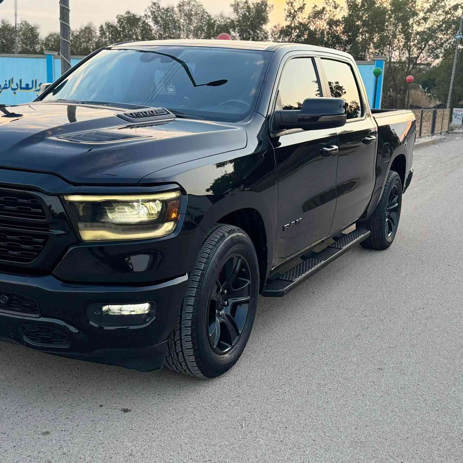 فئه ( GT) سبورت🔞🚀🚀🚀

بدون حادث بدون فتح بدون ايرباك ❌
جتي من امريكا طلع بيها كلير باب خلفي عكس السايق والجاملغ خلفي ( السونار مرفق )
ماشيه 80 الف ميل🔒

مواصفات فول عدا البنوراما 
محرك 8 سلندر ( 5700) ايتورك💯
باب طويل بدي قصير ( المرغوب ) ⚠️
كير طرح  TRX
شيفتات ستيرن 
كار بلي بلوتوث
شاشا تيسلا حجم الكبير 
شاشات خلفيه 
سماعات الباين 
لايت زينون بلادي ( لد ) 
اشاير بلمري 
مري قلاب 
 الابروجكترات دواره
دوسات بلاديه 
كشنات  جلد كهرباء  تدفئه تبريد (GT)
ستيرن تدفئه 
بريك بانزين كهرباء 
تحكم ستيرن 
مري قلاب 
سايد بريك كهرباء ( بصمه ) 
رادار
نظام تنبيه ملئ الاطارات ( هورن ودبل اشاره ) 
فور ويل 
نظام قفل الاكسل 
كروس صعود ونزول 
حساسات اماميه 
حساسات خلفيه 
تحديد مسار 
اوتو بريك 

بعد بيها هوايا مواصفات 
تخم تاير جديد نكسن 
مكفوله صدر وكير ومكينه
سنويه مضلله 80‎%‎
رقم شمالي ب اسمي 
مكان السياره بغداد 
السعر : 34,500$
رقم هاتف : *********** بغداد, العراق
