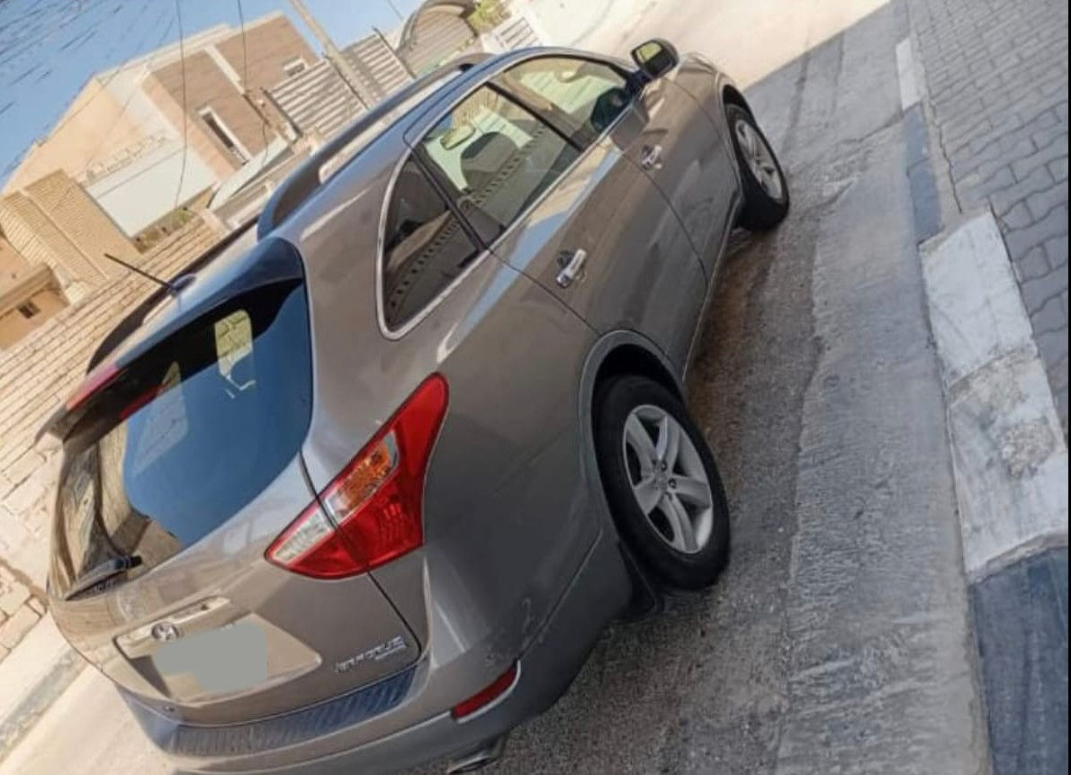 للبيع: هونداي فيرا كروز 2011 بابل، رقم انكليزي، تحويل ثاني يوم، 
فقط شبر بارد 
المواصفات:
  - بصمة
  - تحكم ستيرين
- اشاير مري
  - كراسي تدفئة
  - فتحة سقف
  - كراسي كهربائية 
- سبعة ركاب
  - حساسات
  - كراسي جلد
  - تبريد ثلاث قطع
السعر: 125 بيها مجال لشراي 
*********** كربلاء, العراق
