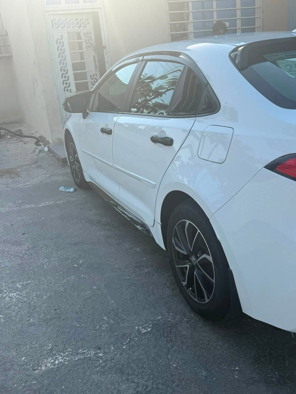 سلام عليكم كورلا SEوارد أمريكي موديل 24 بانزين فقط سياره حادثه كلش بسيط موضح أمامك بصور كير مكينه دواخل كفاله سياره فول عده الفتحه ماشيه ٨٠ الف 
سياره للبيع عارضه 157 وبيه مجال 
مكان سياره بغداد الطارميه 
***********
***********
