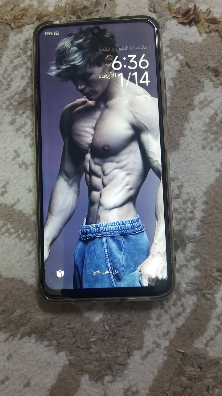 بوكو m 4 برو
الذاكرة 256
الرام 8 
شاشة 90 هرتز 
الجهاز شغال شرط بدون خلل نضافة بل صور موضح السعر 80 شراي راسلني او اتصل ***********
