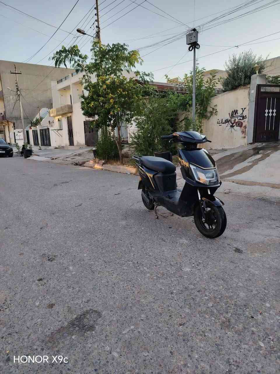سلام عليكم ورحمه الله وبركاته
دراجه شحن للبيع 
الدراجه ٦باتري 
ملف ١٥٠٠ /٤٠ أمبير
الدراجه حلوه ونضيفه وسريعه 
الدراجه اي عيب مآبي
الدراجه بيهه نضام قفل ستيرن 
وبيعه نضام تفصل الشاحنة من تفل الدراجه
السعر/500 بي مجال للطيبين
ملاحضه/إذا ماتشتري لا تكسر بسعر الماطور


**إذا كنت صاحب هذا الإعلان وتريد حذفه لأي سبب، رجاءا أرسل رسالة إلى الدعم الفني**