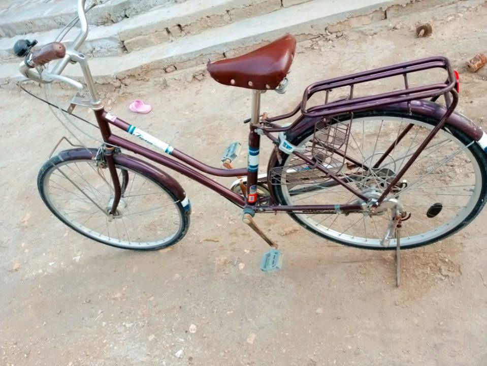 سلام عليكم بيسكل للبيع ياباني حجم 26 كير وحساس سعر 120 مكان حلة قبل صيطرة الاثار


**إذا كنت صاحب هذا الإعلان وتريد حذفه لأي سبب، رجاءا أرسل رسالة إلى الدعم الفني**