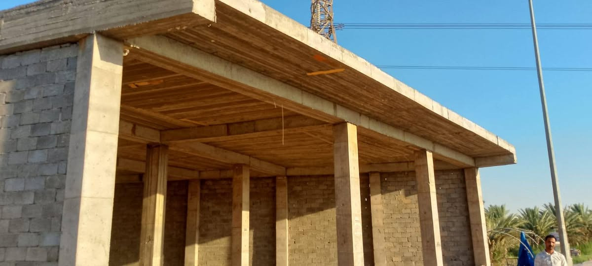 السلام عليكم يصلح حسينيه او بنايه استثماريه في كربلاء شارع ابو مهدي المنهدس للاستفسار اكثر على الرقم***********
