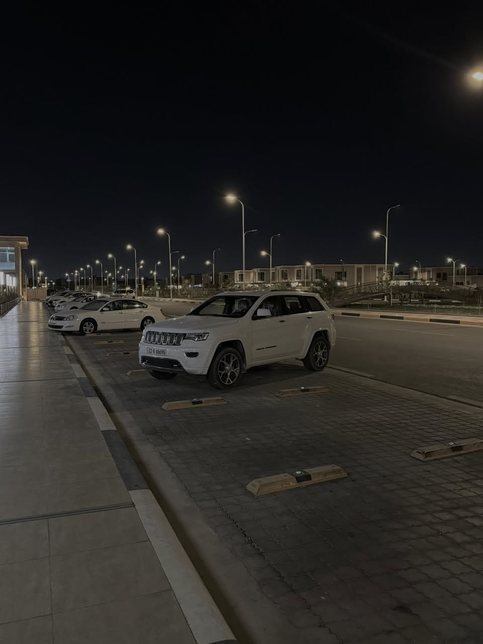 جيب اوفرلاند  20 خليجي ليث العبيدي 
ماشية 84 الف 
كفالة عامة 
المواصفات (بانورامه - جكات - تحكمات استيرن - تدفئة تبريد بالكشنات - مري قلاب - تعتيم مري - خزن ميموري - شفتات استيرن - اوتو بارك -داخل مشمشي - مقاعد كهرباء - بخاخ ماء مصابيح )

للبيع السعر 33 الف او المراوسة بجيب تو كلر اوفرلاند
مكاني بصرة 
***********
