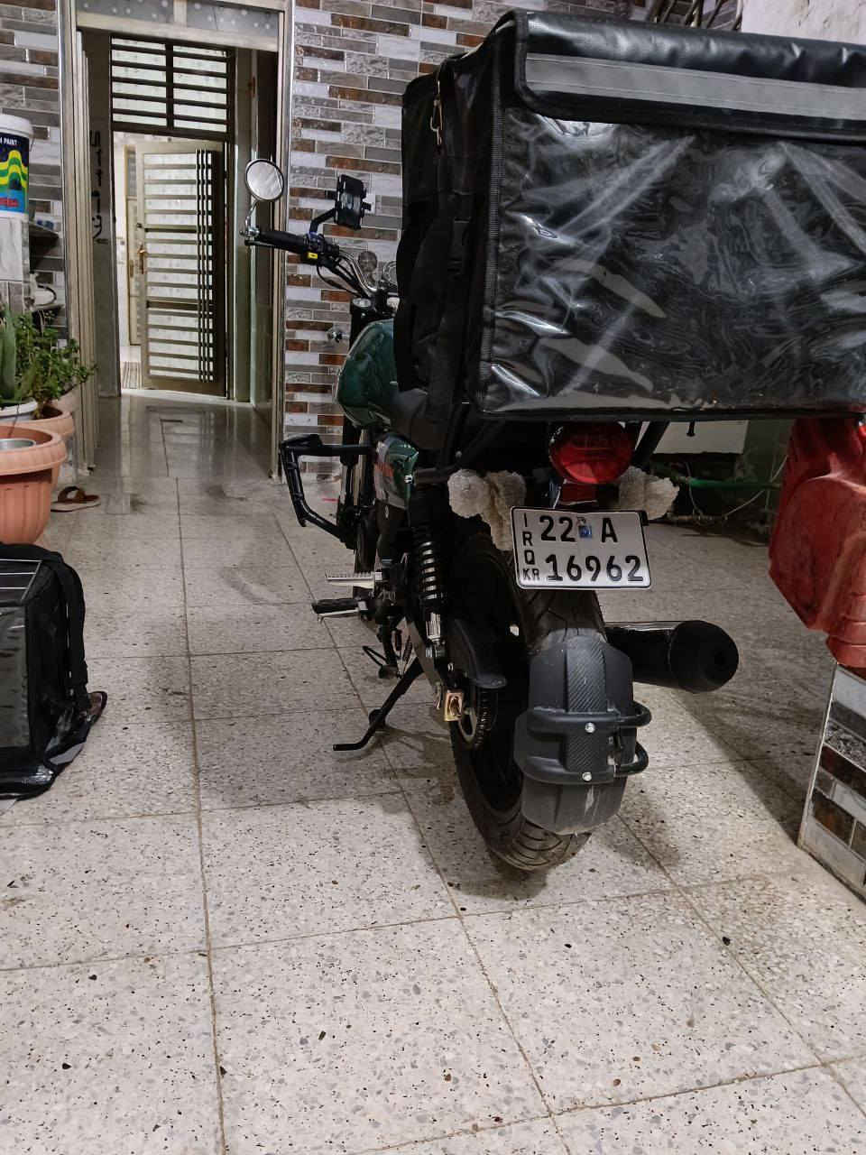 سلام عليكم اخوان دايون لاتي 200 جديده صالي 10ايام من نازله رمبه الله شاهد صارت عدي شغله وريد ابيعهة بعده بل الجيس  رقم او سنويه كله جاهز  /  مليونين و 900
***********
