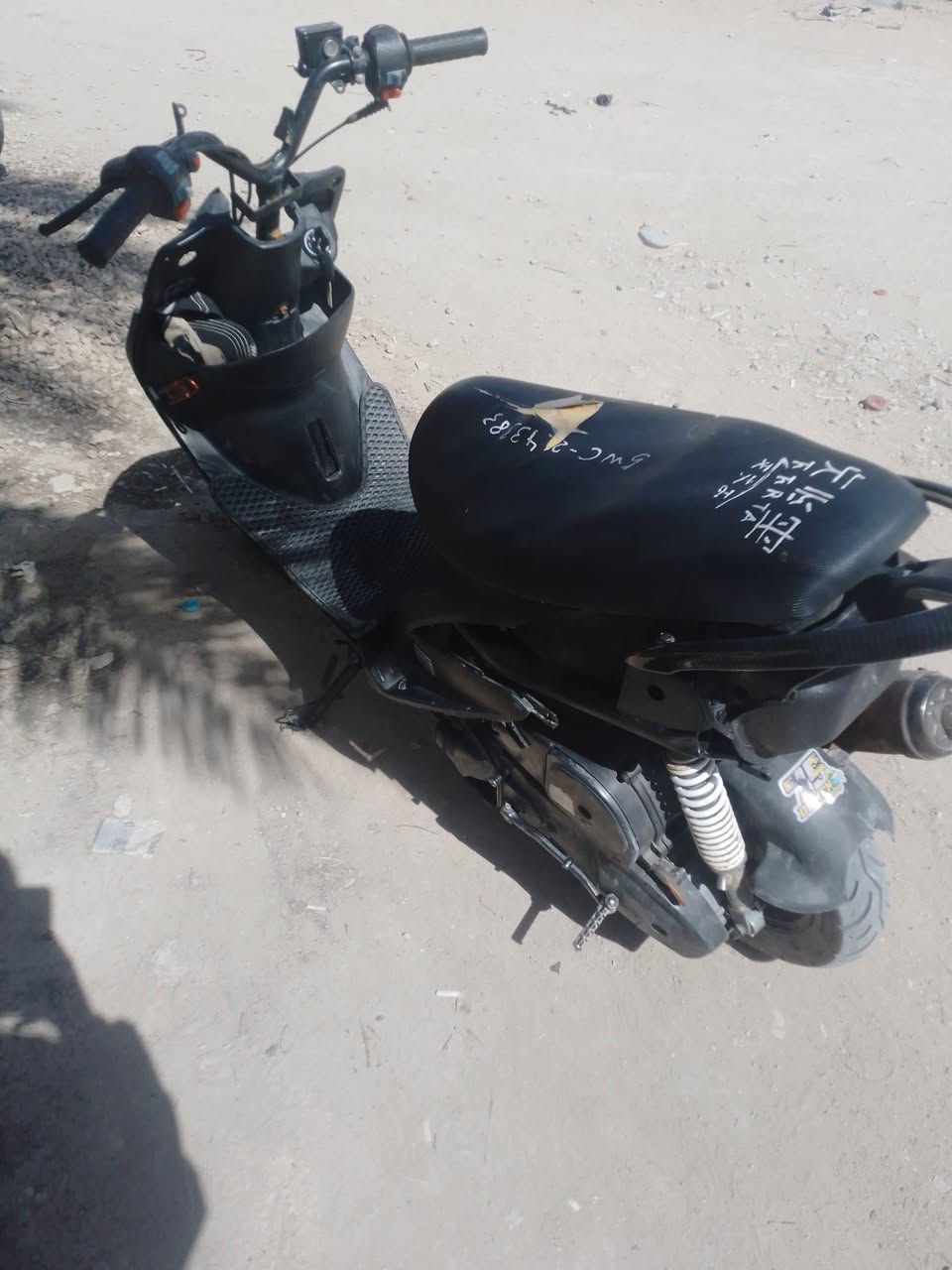 السلام عليكم دراجه ماكس عدله 49 بلادي كهربائيات كله شغال دراجه مكينه ناعمه لا تبخيرا ولا تنقيص افحص واخذ السعر 450 وبها مجال مكاني النجف حي الوفاء هذا رقمي***********
