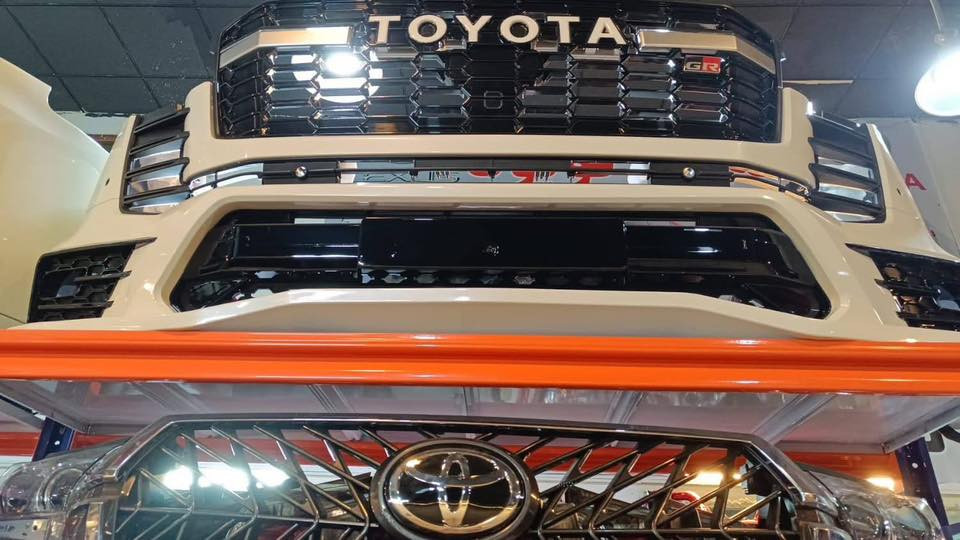 تتوفر لدينا ادوات احتياطية لاندكروزر لكزز برادو من موديل ٢٠٠٨ لحد موديل٢٠٢١ يوجد توصيل جميع محافظات العراق***********
