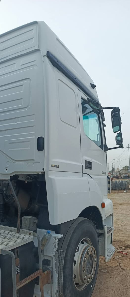 سلام عليكم الكسور للبيع الفين 2007 مكفوله كفاله عامه كير عادي حجم المكينة 40 مكفوله كفاله عمه مربوطه عريانه حداديه  سنويه نافذه المده 5 اشهر  سعر السياره بل خاص رقم الاستفسار *********** /***********
