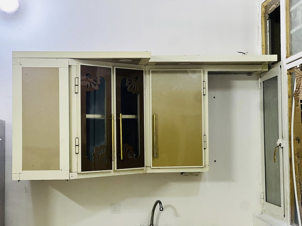 سلام عليكم كاونتر الببيع سعر300رقم الهاتف ***********
