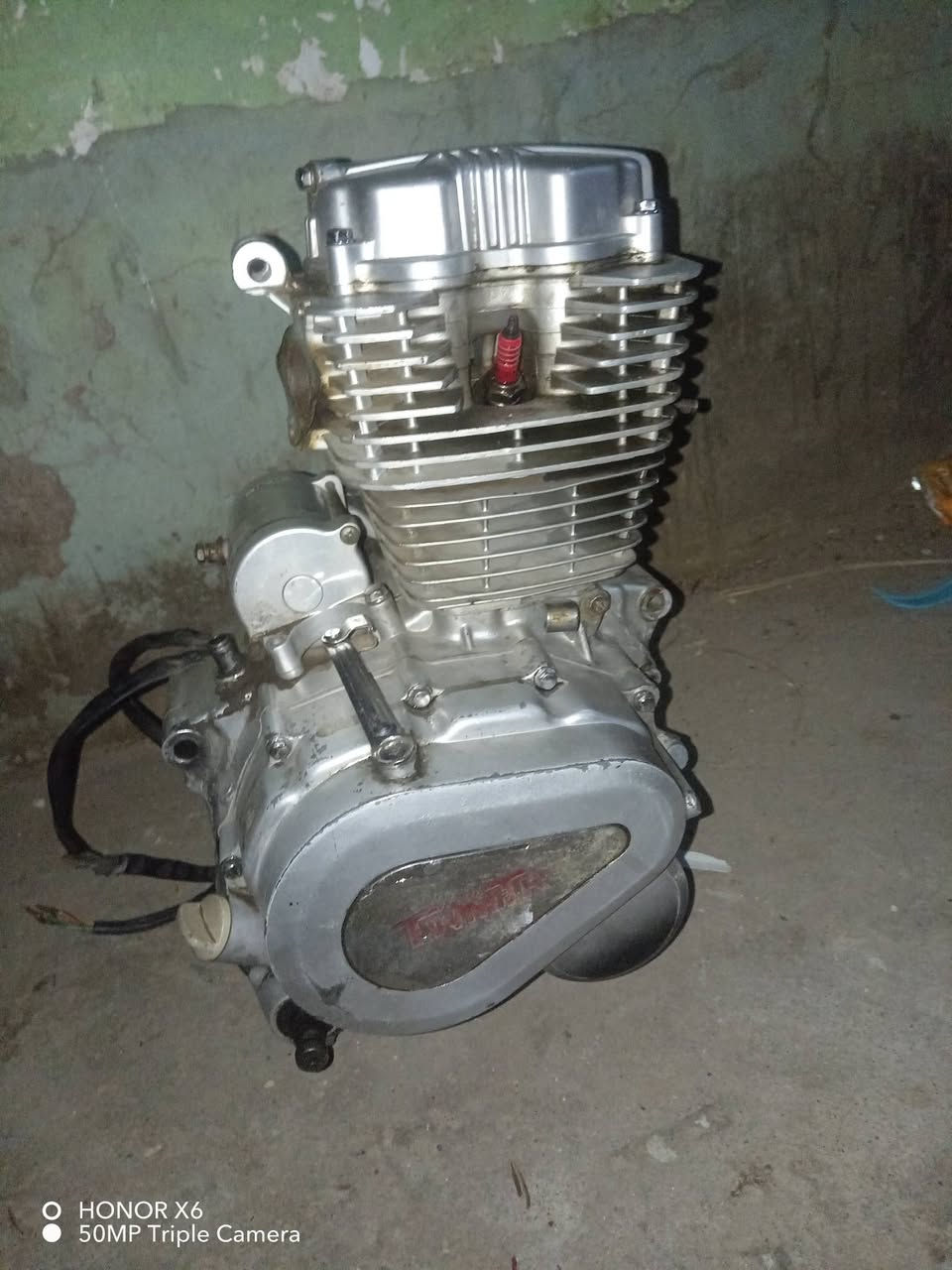 مكينه حجم 150 للبيع السعر خاص مكان عباسيه ***********
