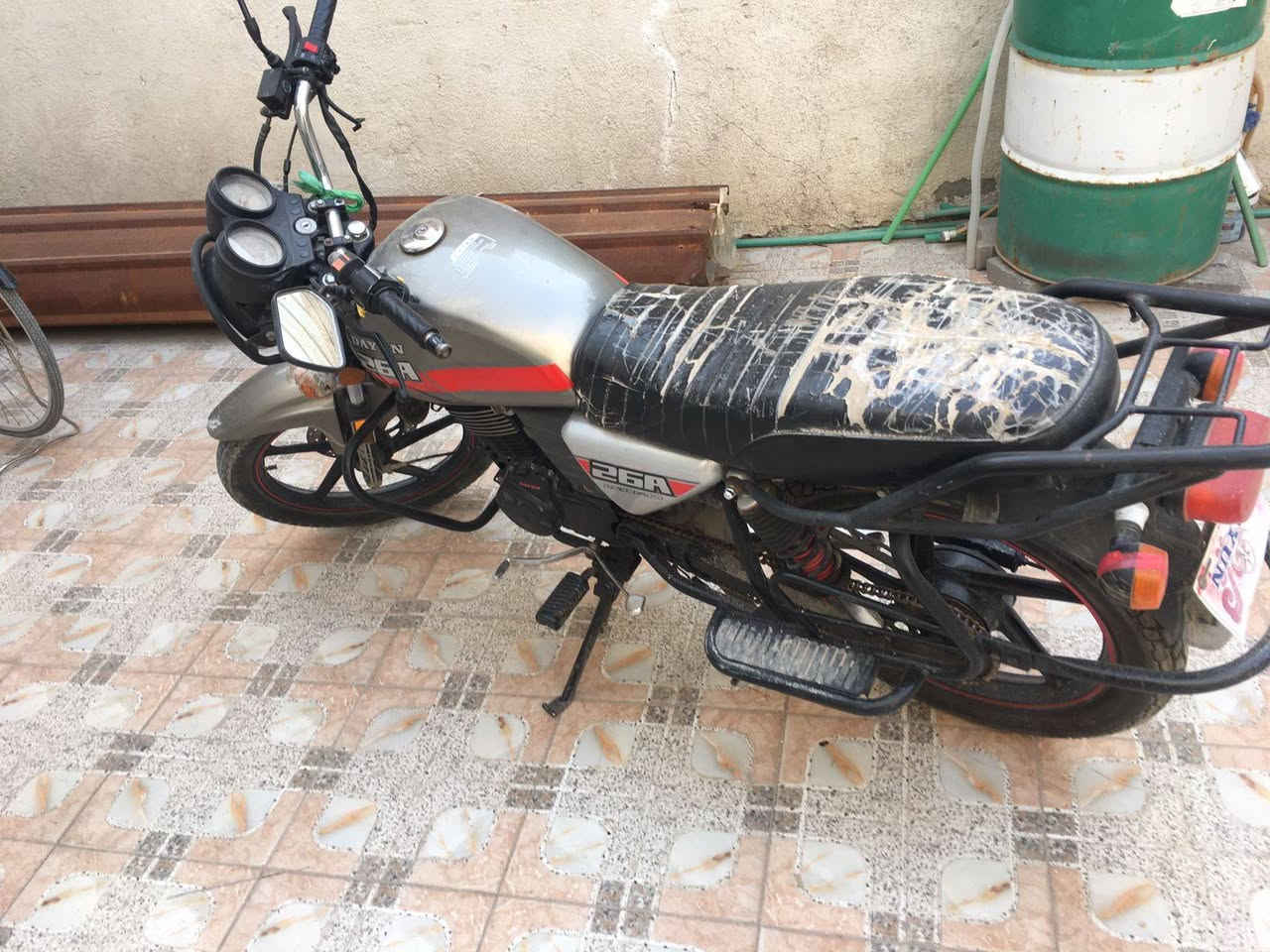 السلام عليكم
دراجة دايون موديل 20اوراق اصولي وصل معرض دراجة نضيفة ماااا مفتوحة ولا مفتوح بيهة برغي واحد  الدراجة كدام عينك  محرك200 مكاني كربلاء الحر حي العسكري 
رايدهة مليون200قفلللللللللللللللللل


**إذا كنت صاحب هذا الإعلان وتريد حذفه لأي سبب، رجاءا أرسل رسالة إلى الدعم الفني**