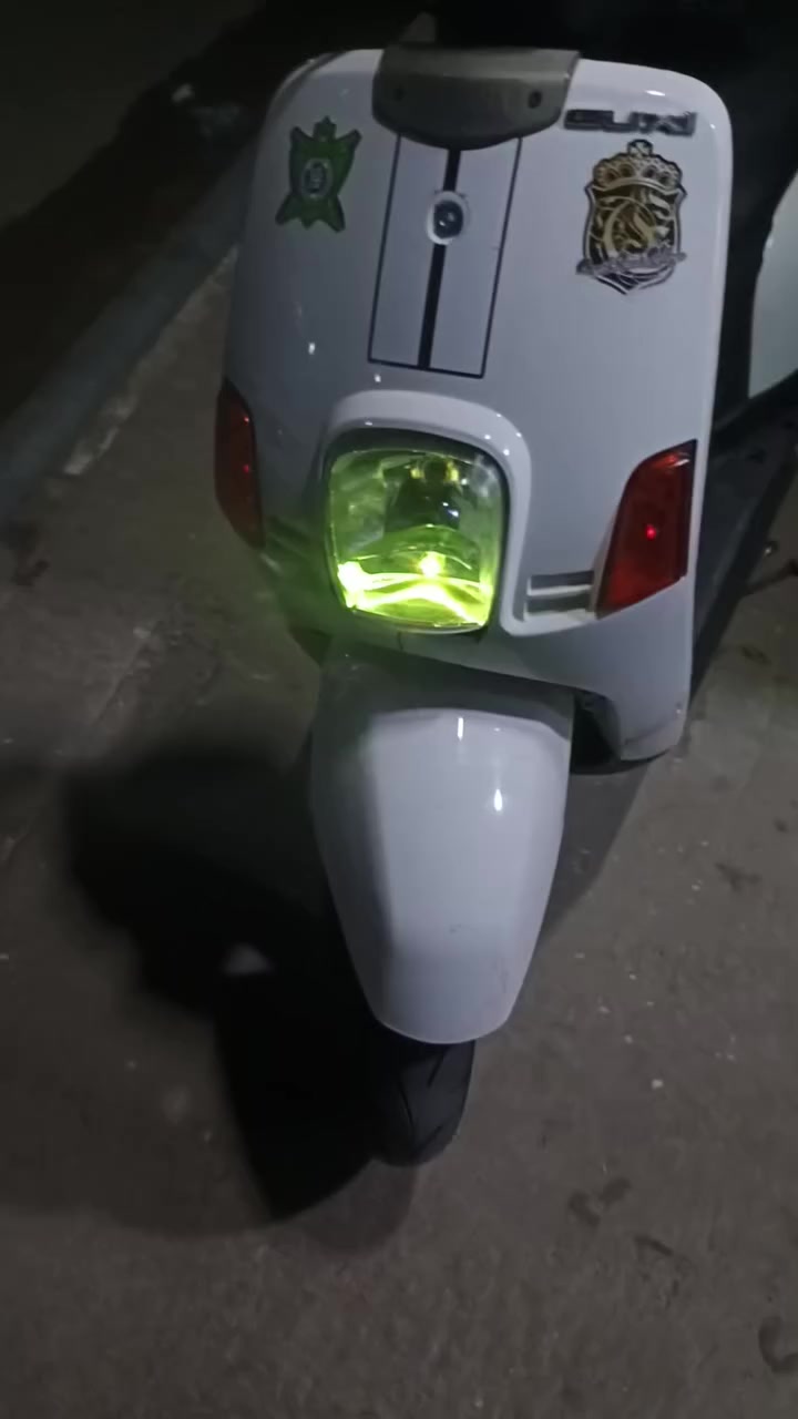 سلام عليكم دراجه ماكس بوليسي للبيع 

دراجه نضيفه مكينه ناعمه 
وشرط مكينه ما مفتوحه 
تروح تفحص وتشوف بعينك 
كهربائيات كله شغال  وارجع اكرر المكينه مال دراجه مامفتوحه 
الدراجه طلعت ب 2025/10 من الحاويه  وشرط الشلعه والمعدل 
السعر. 800 وبيه مجال للطيبين  واذا مو شراي لاتعبني للاستفسار*********** راسلني واتساب وبيك خير وتدلل
