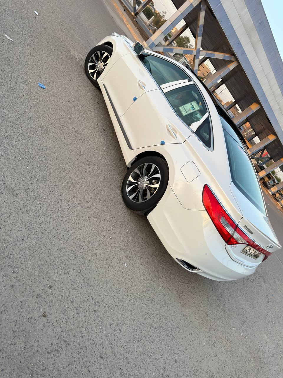 السلام عليكم
هونداي ازيره موديل 2014خليجي.....رقم اربيل 
 موصفات ViP 
فول الفول مكينه 6 سلندر 
سيارة كفالة من الصبغ ع وضع الشركة من داخل وخارج
مكينه وكير حداديه وتخم تاير تبريد غرفه الف ماذب عليه خير من الله ............................
ماشيه150حقيقي سياره دك جرس بل 120
سياره نضافته 💯 بل 💯 شكد ما توقع نضيفه وجاهزه 
موصفات السياره 
بصمه ابواب وتشغيل 
بانوراما طكتين 
كشنات جلد
اناره داخليه مخفيه شركه
داخل ملكي للخير 
تدفئه  كشنات
سايد برك بصمه
قطعتين تبريد 
تحكم كشنات منفصل بل ابواب 
تحكم بيانو 
برده خلفيه كهربائيه 
بردات جانبيه خلفيه 
مري شفط نظام ترحيب
مري قلاب..............
عنده تقرب اناره داخليه 
فتح صندوق ذكي 
لدات خلفي 
حساس امامي خلفي 
نظام اصوات انفنتي 
لد مري جانبي 
حساس خلفي امامي 
يدات نيكل إشارات ترحيب جانبي 
دمام خلفي كولتي عالي 
دبل كزوو خلفي 
ويل كب 19 كرؤم......
------------------------------------------
مكان السياره بابل ...................................
السعر143وبيه مجال.................
رقمي  *********** تصال واتساب
***********تصال
