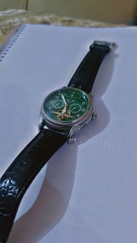 باتيك فيليب • صنع سويسرا • يحتاج صيانه